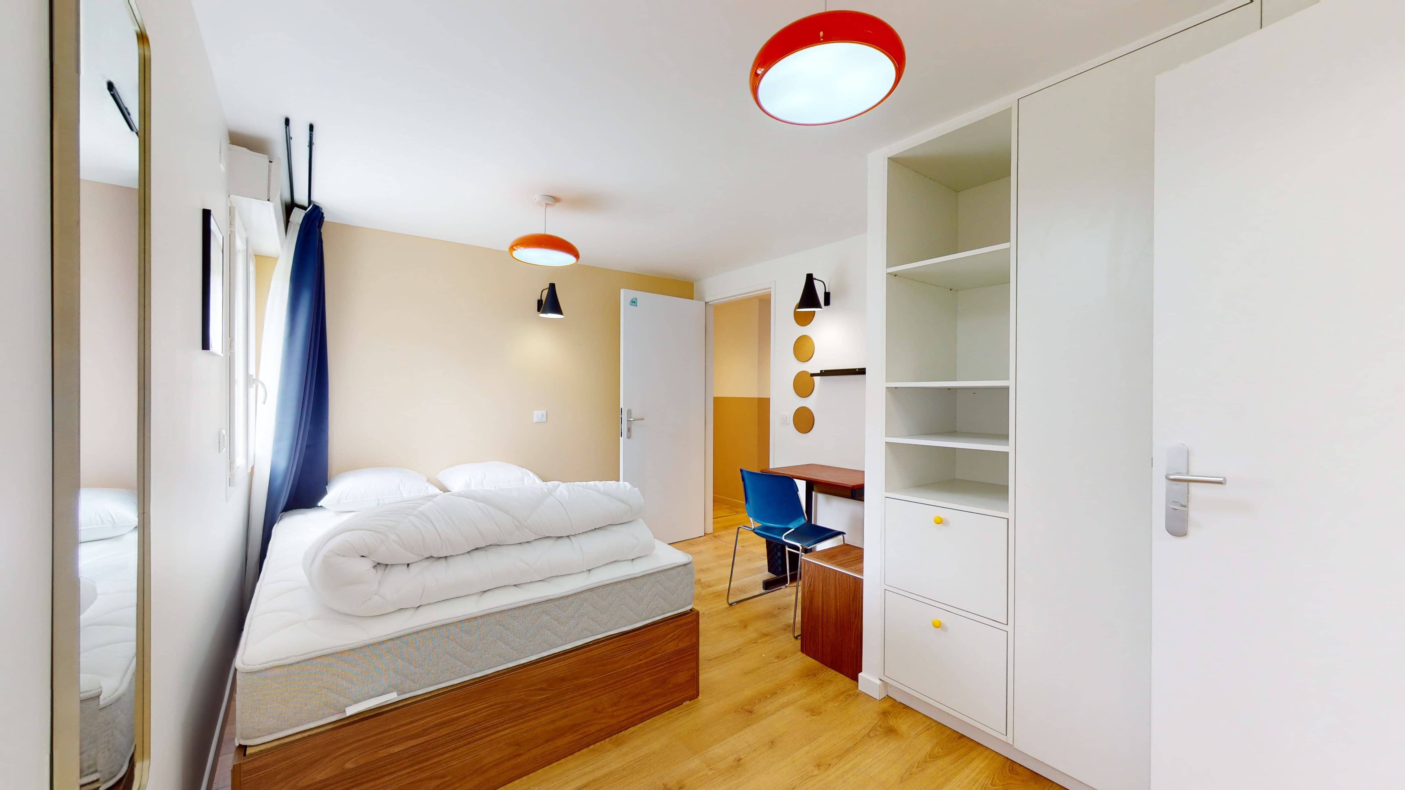 Room For One Person - 4  -  Whitney  - Gallery -  4