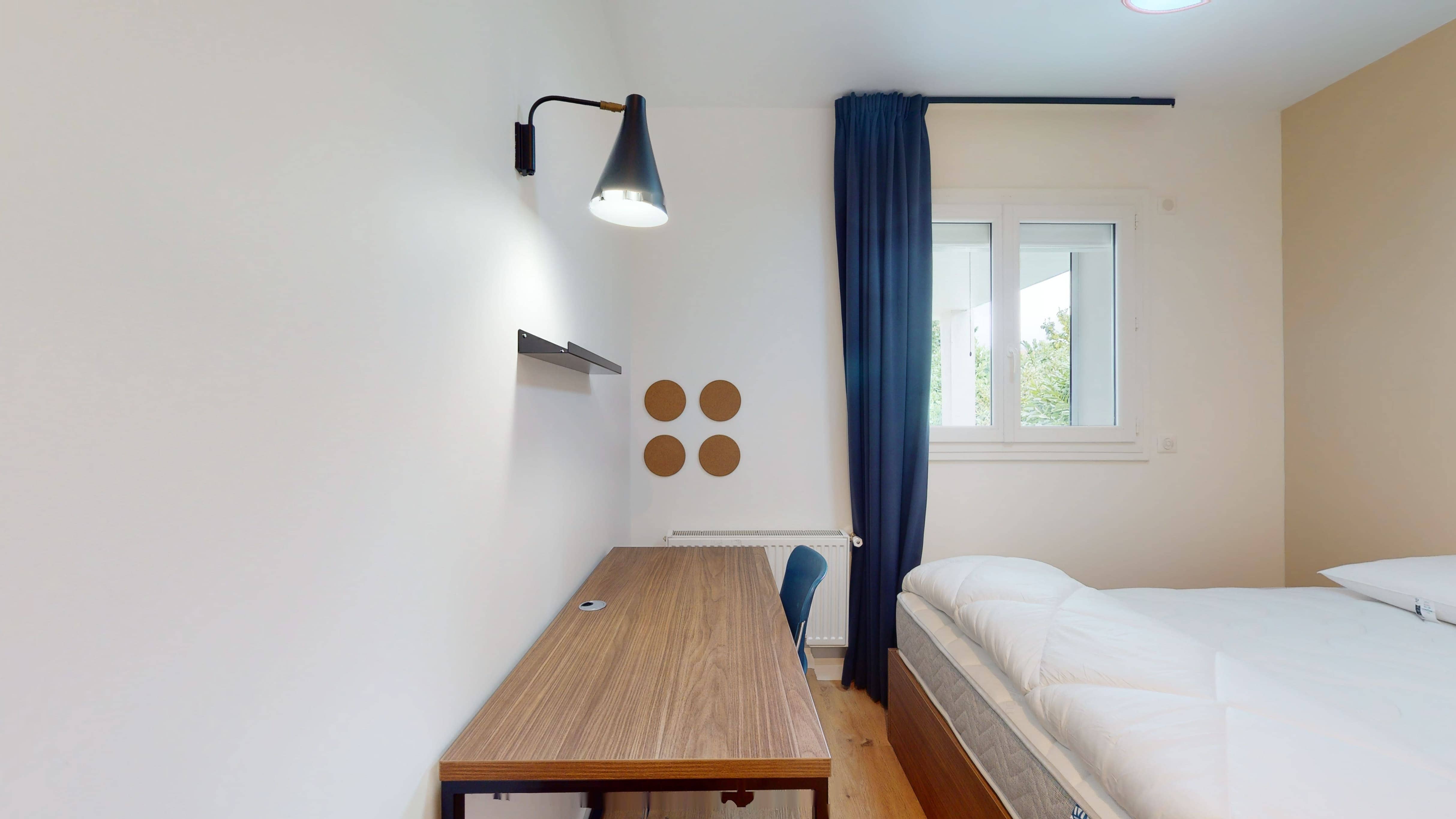  Room For One Person - 5  -  Whitney  - Gallery -  7