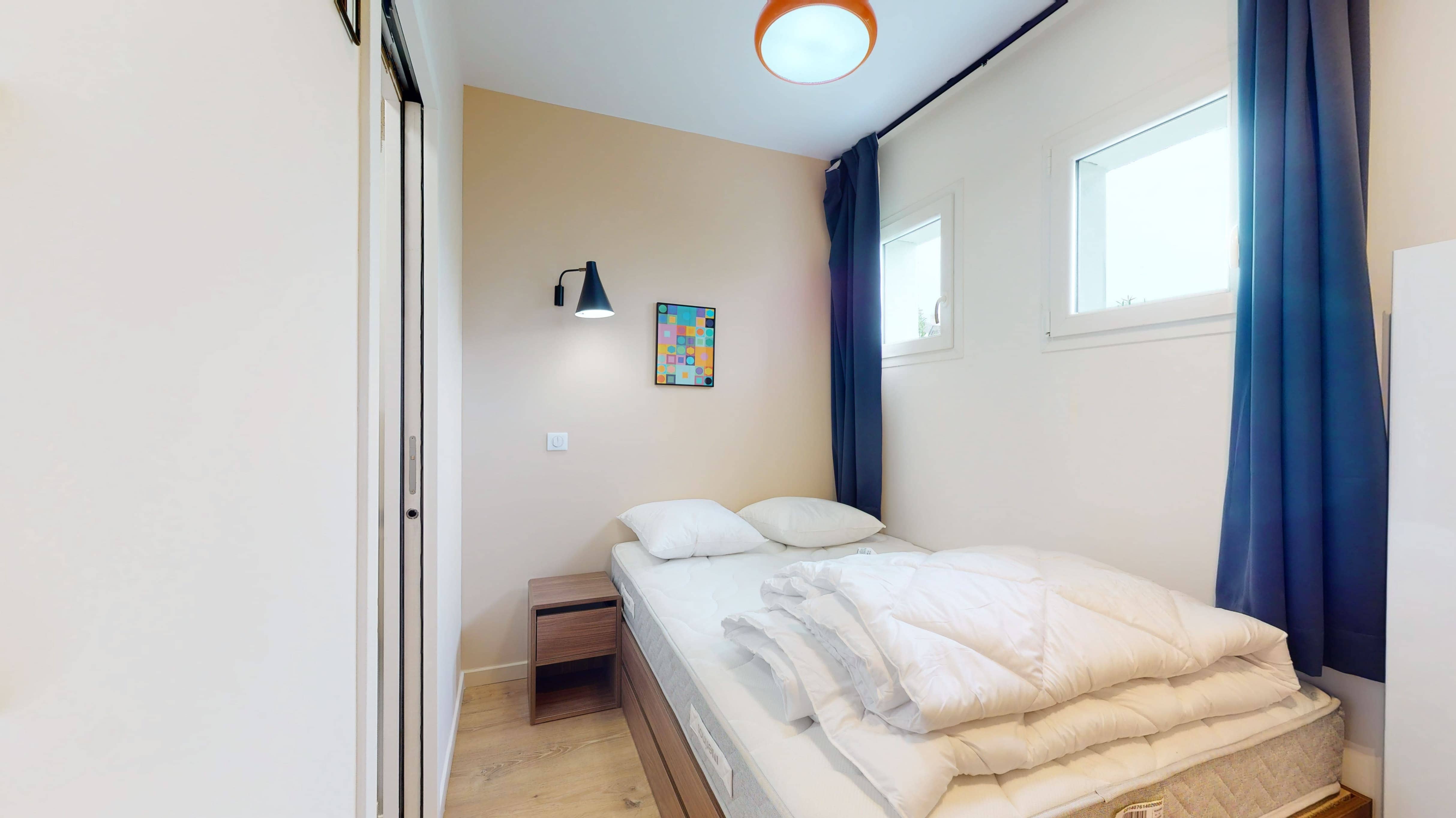  Room For One Person - 6  -  Whitney  - Gallery -  6