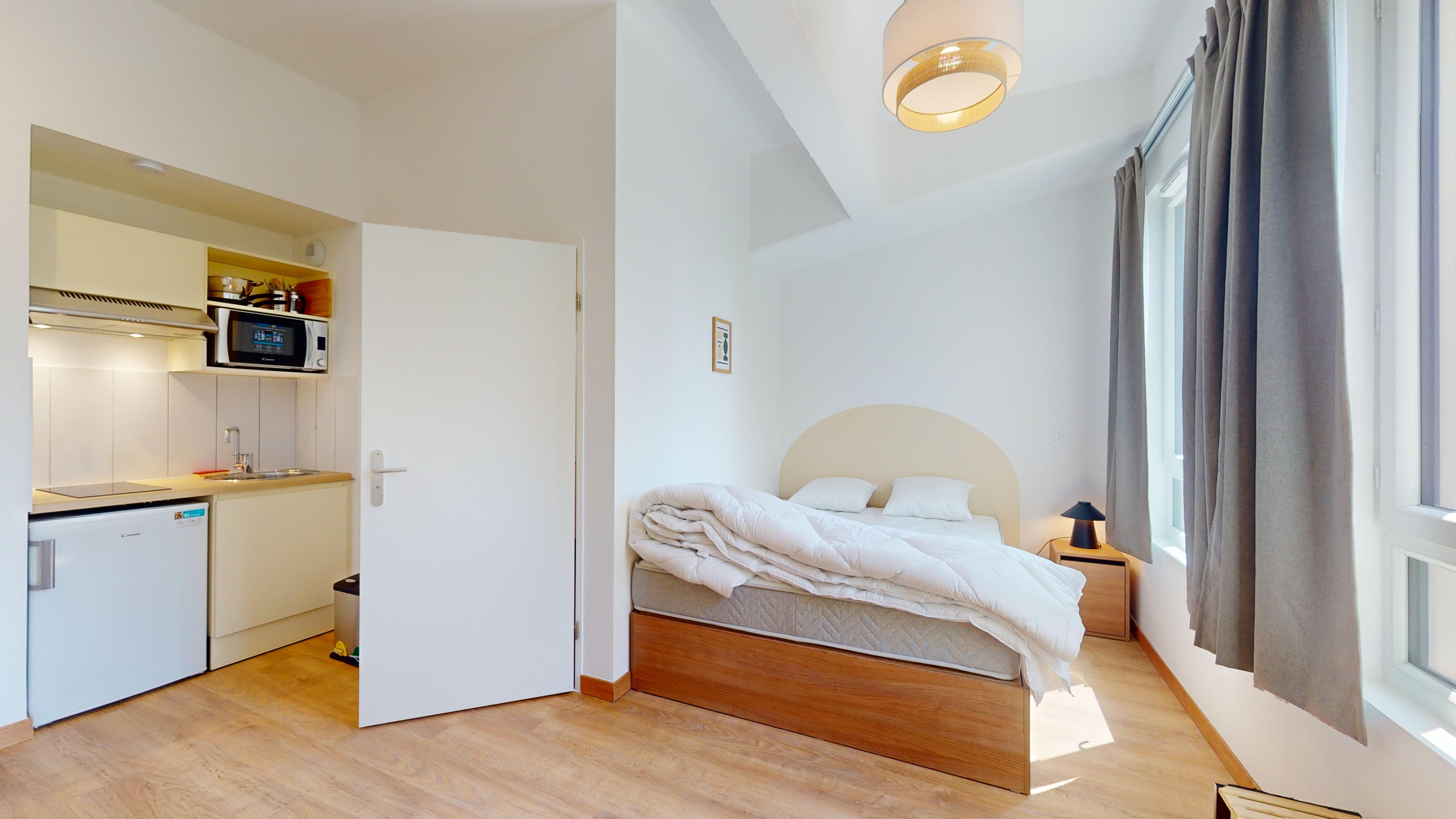 Studio For Two People - E01 - 9