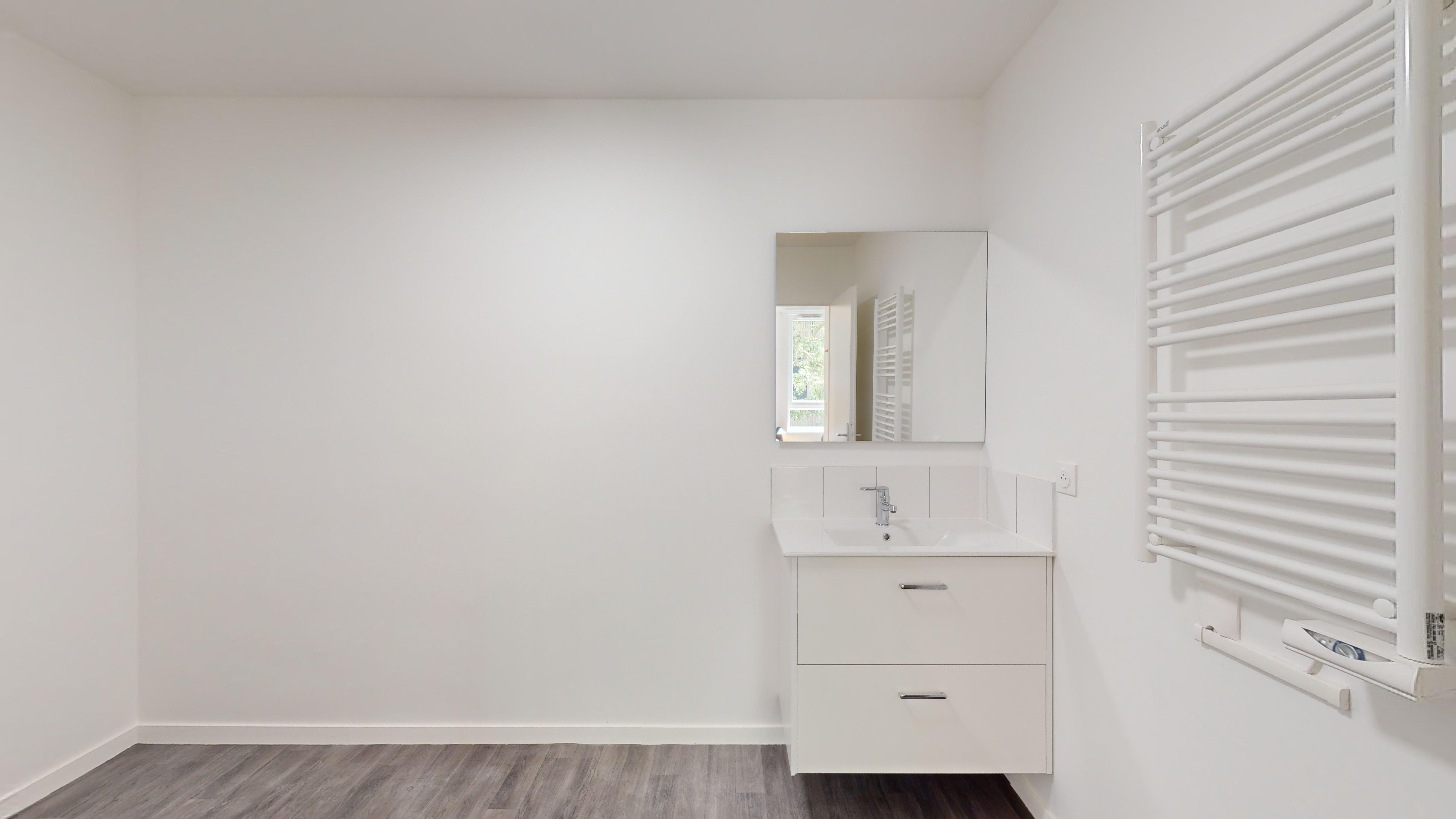 Studio For Two People - E02 - 7