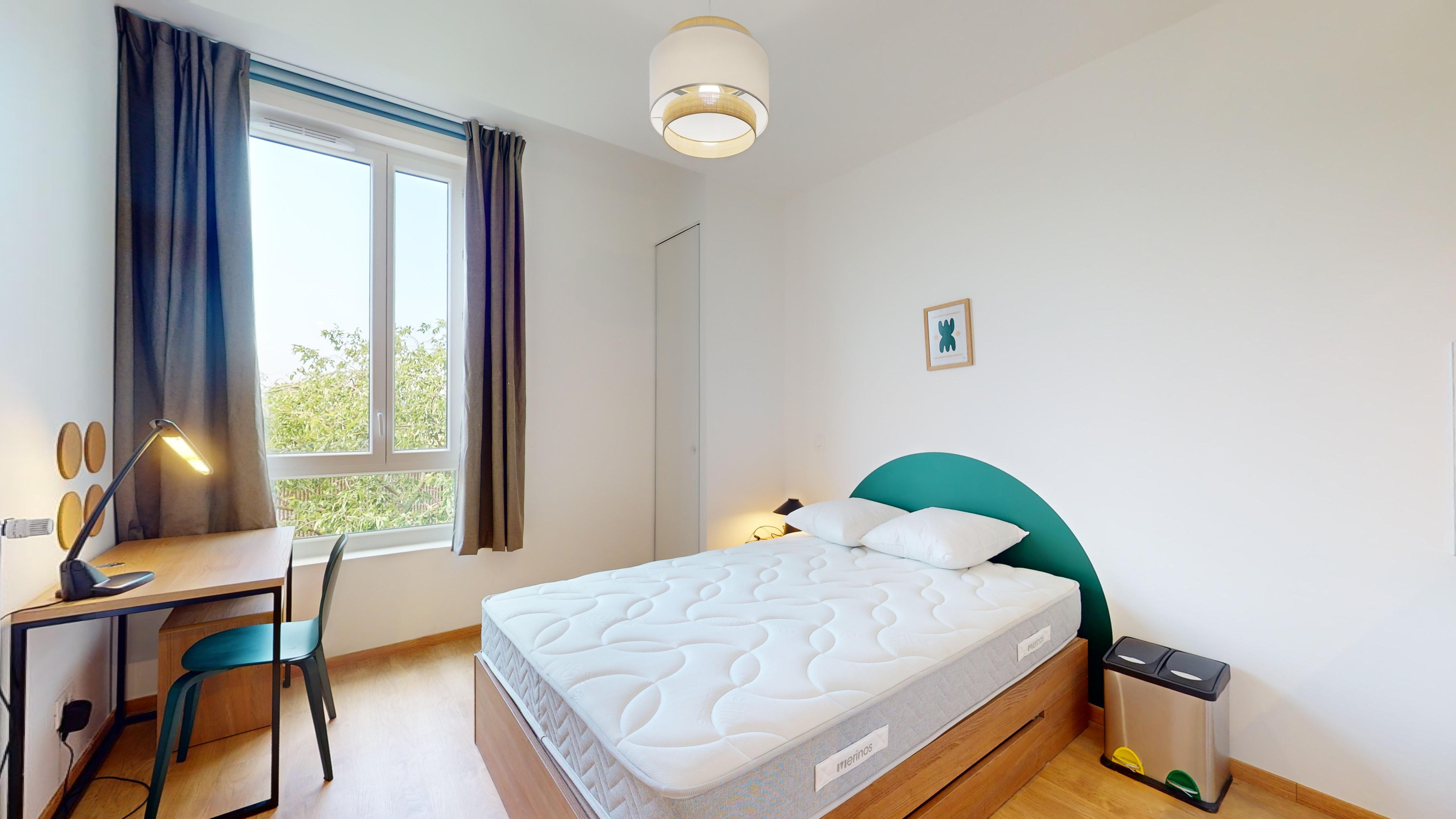 Studio For One Person - 304 - 1