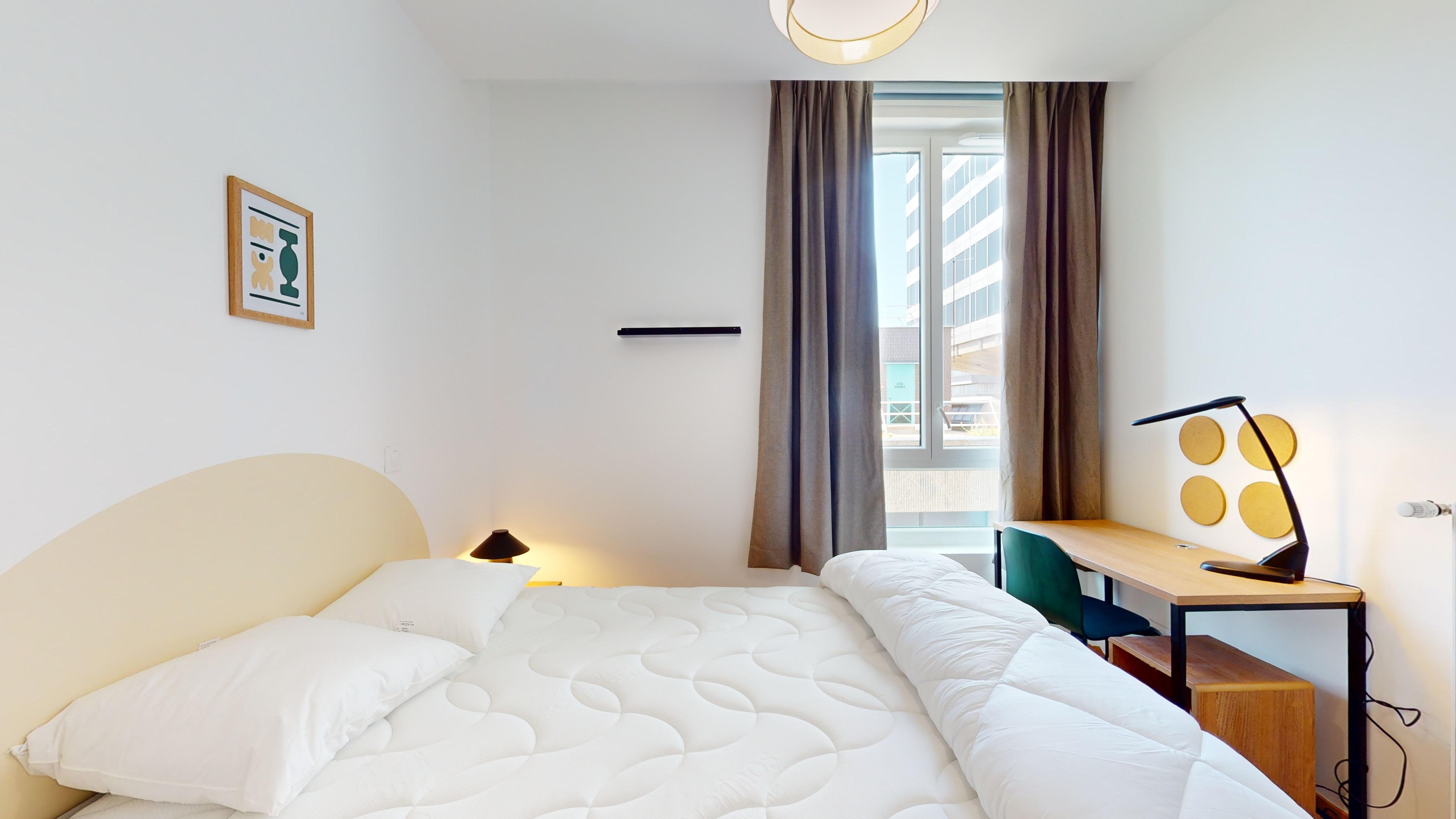 Room With Private Bathroom 407 - 1