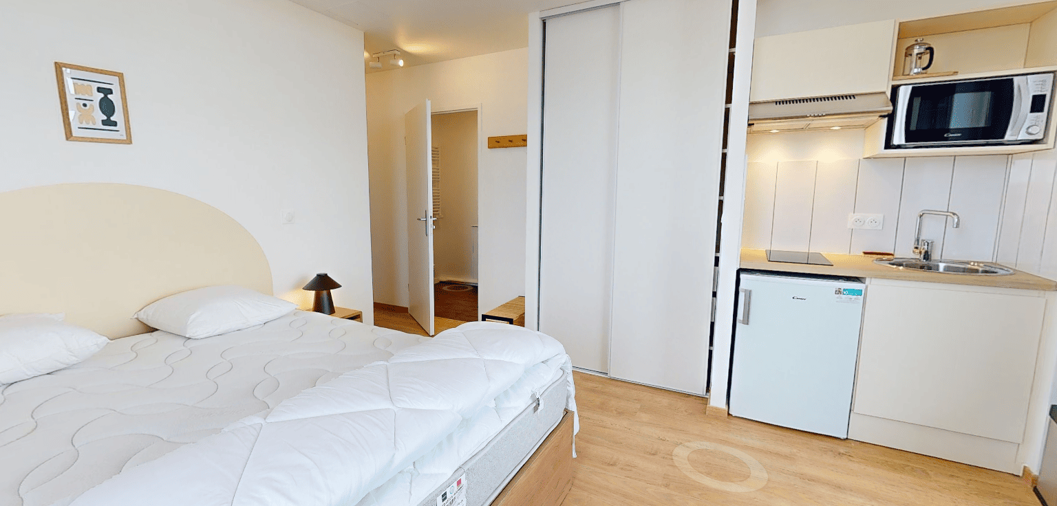Studio For Two People - 408 - 3