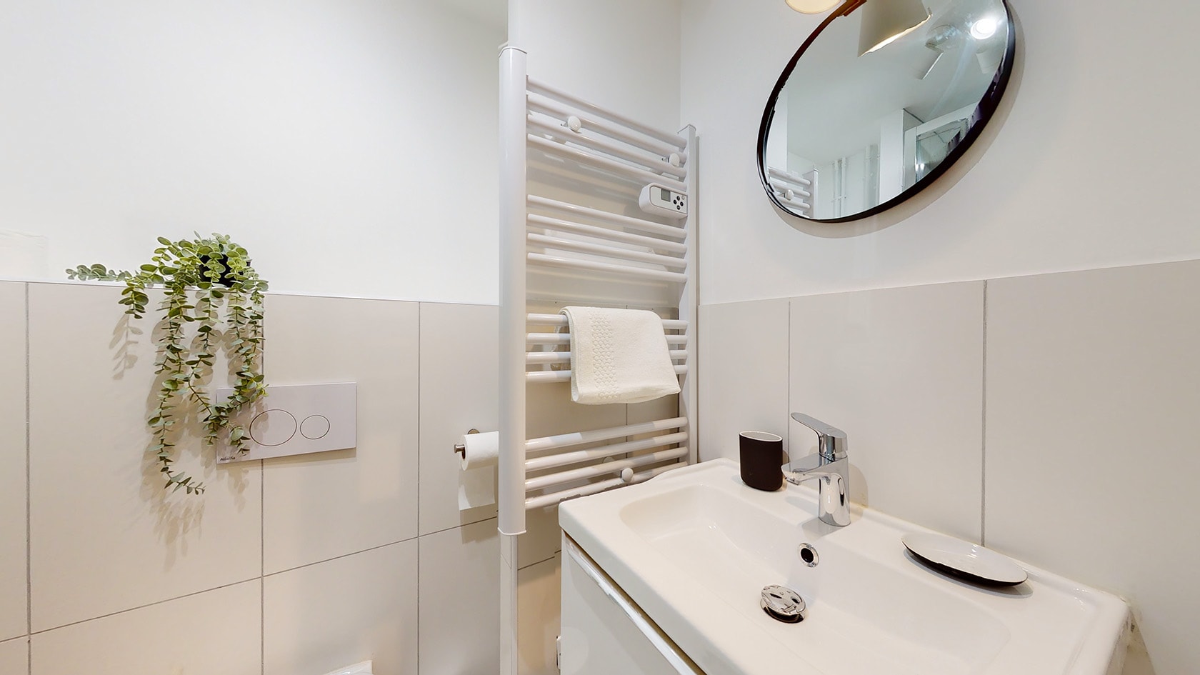 Studio For One People - 2 - Zenith - Gallery - 1