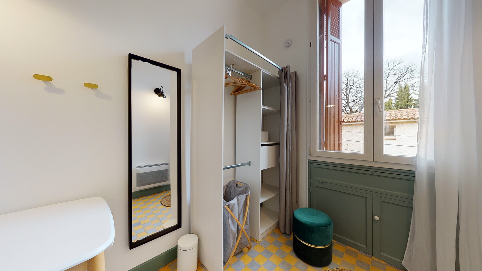 Room For One Person - 7 - Zenith - Gallery - 1