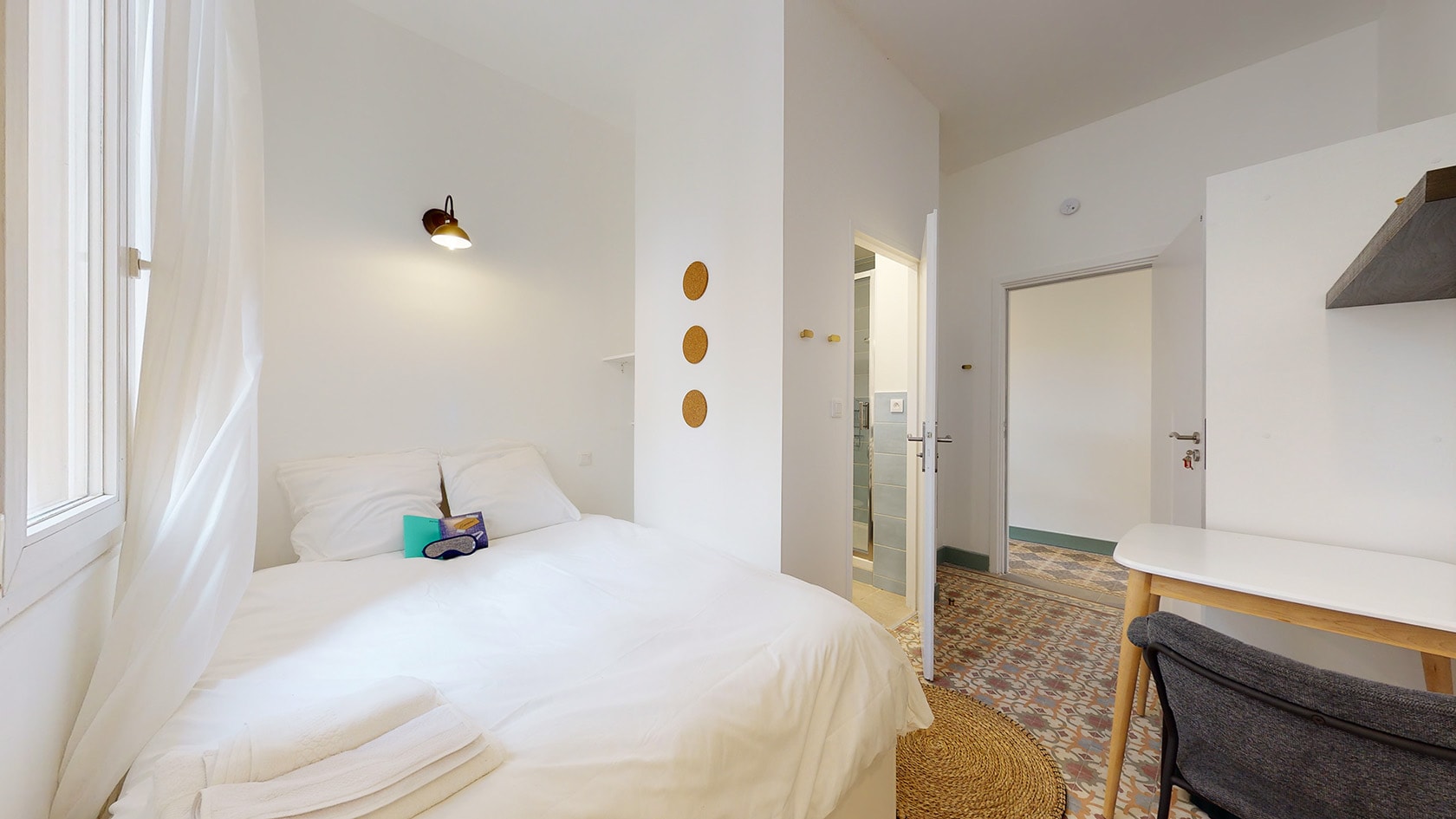 Room For One Person - 9 - Zenith - Gallery - 3