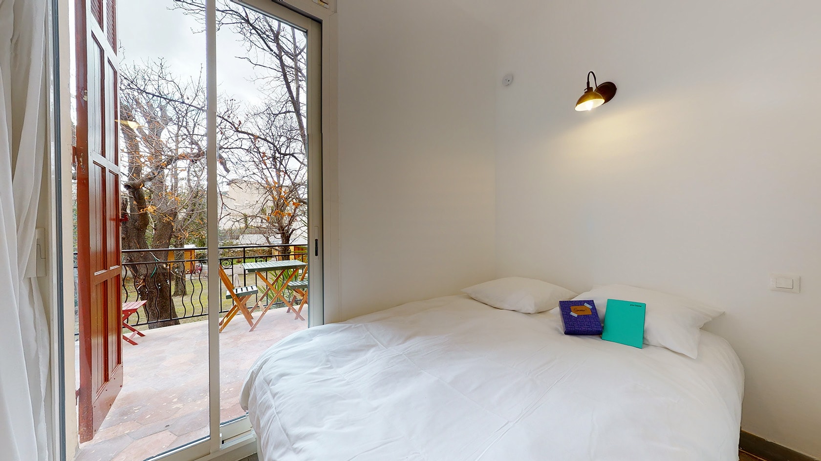 Room For One Person - 11 - Zenith - Gallery - 3