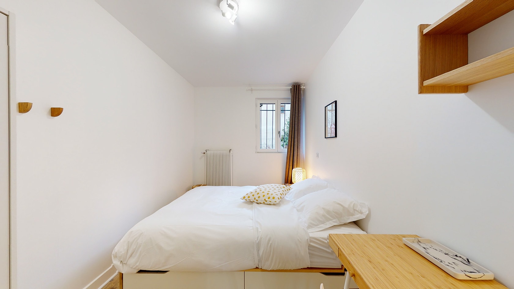  Room For One Person - 2  -  Georges  - Gallery -  3