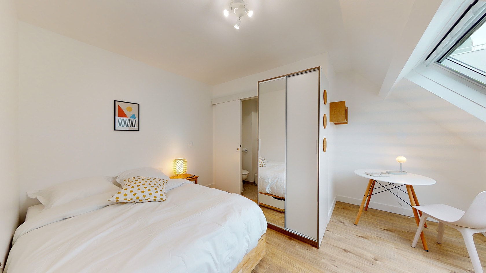  Room For One Person - 6  -  Georges  - Gallery -  3
