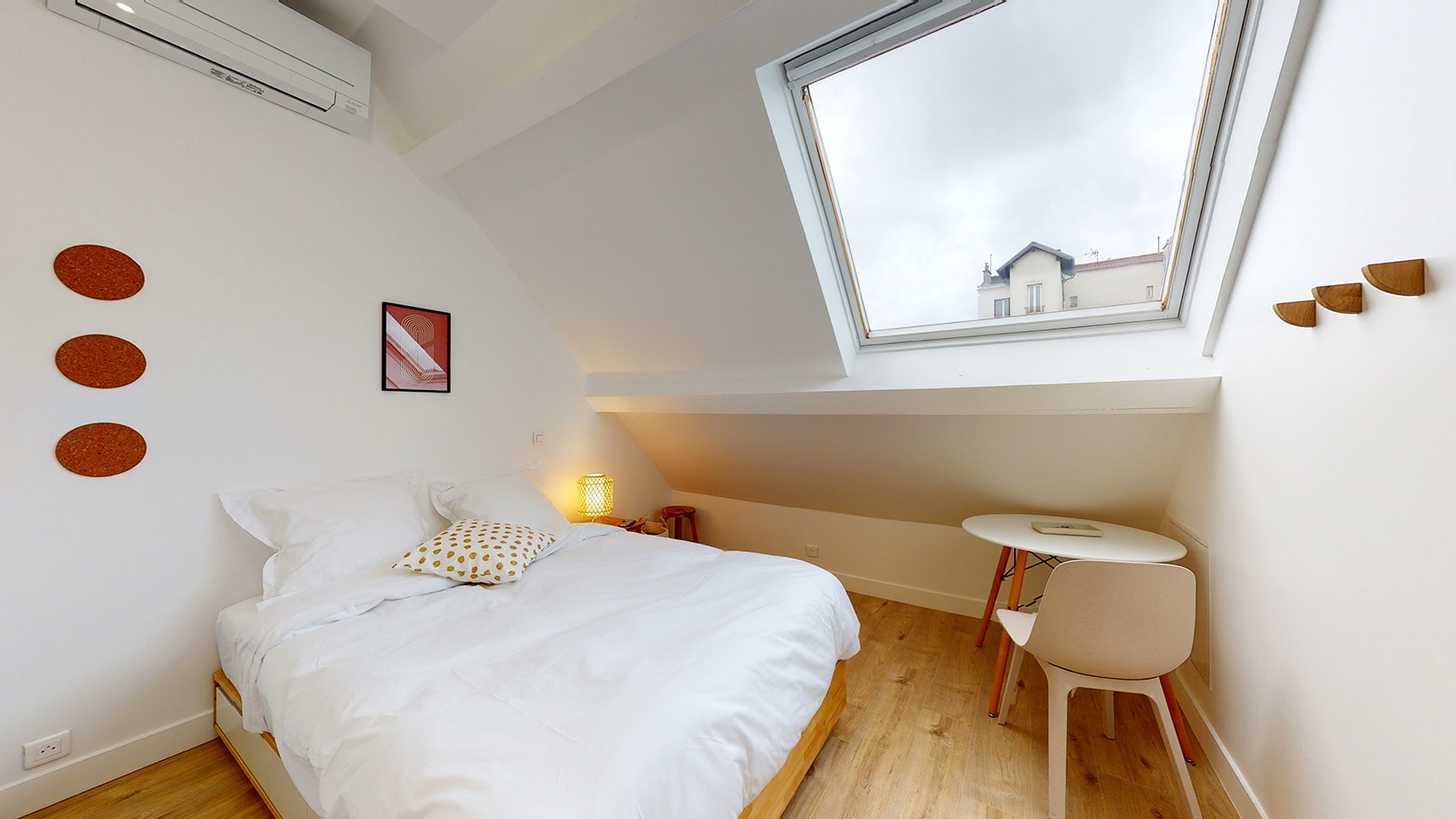  Room For One Person - 8  -  Georges  - Gallery -  3
