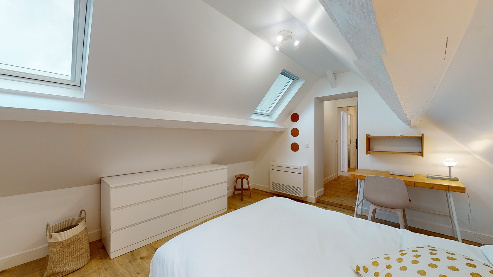  Room For One Person - 9  -  Georges  - Gallery -  2