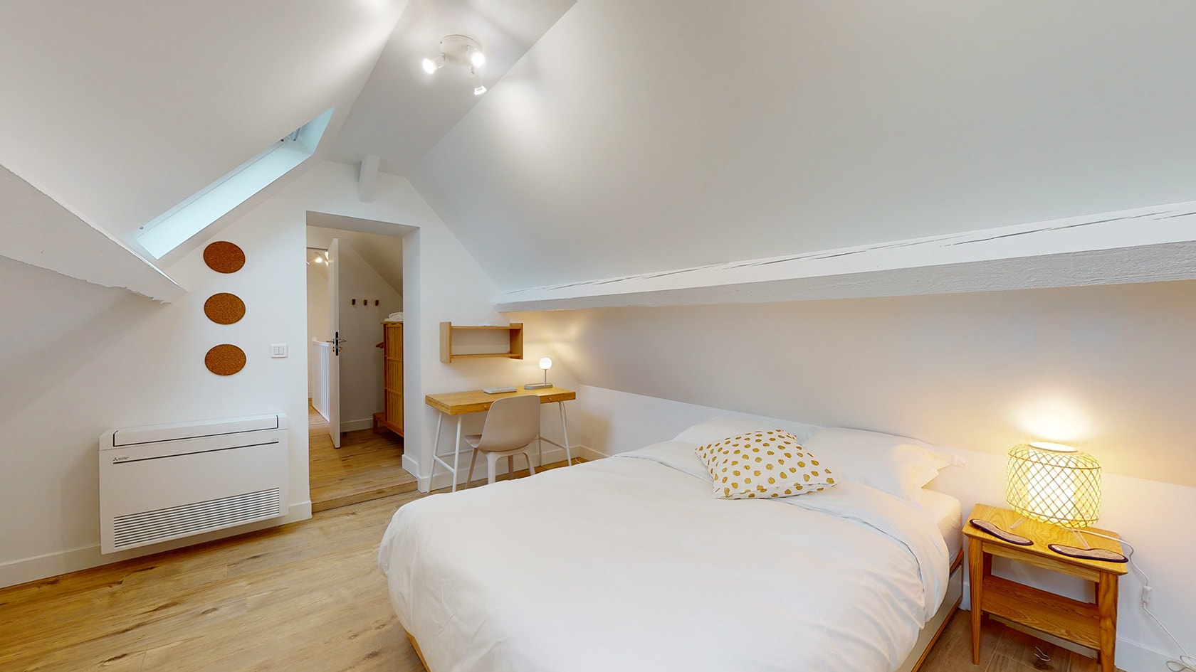  Room For One Person - 9  -  Georges  - Gallery -  3