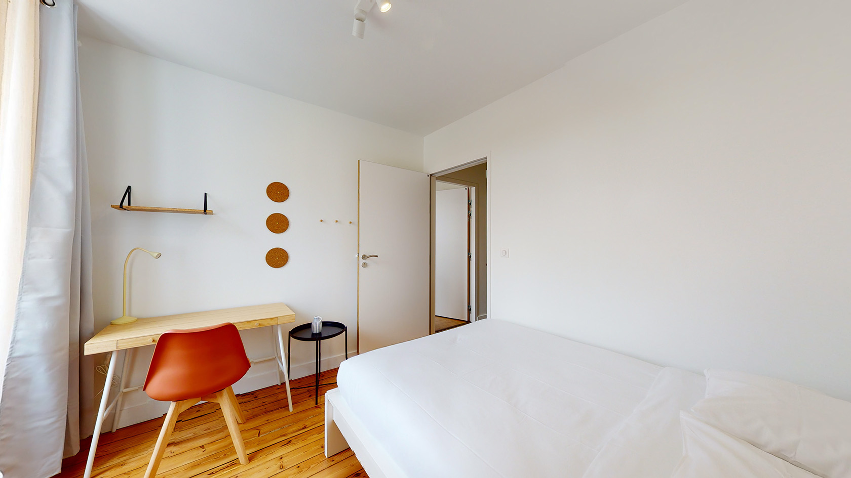 Room 11 - 2