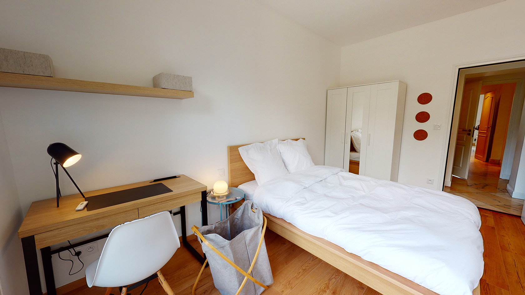 Room For 1 Person - 3 - 2