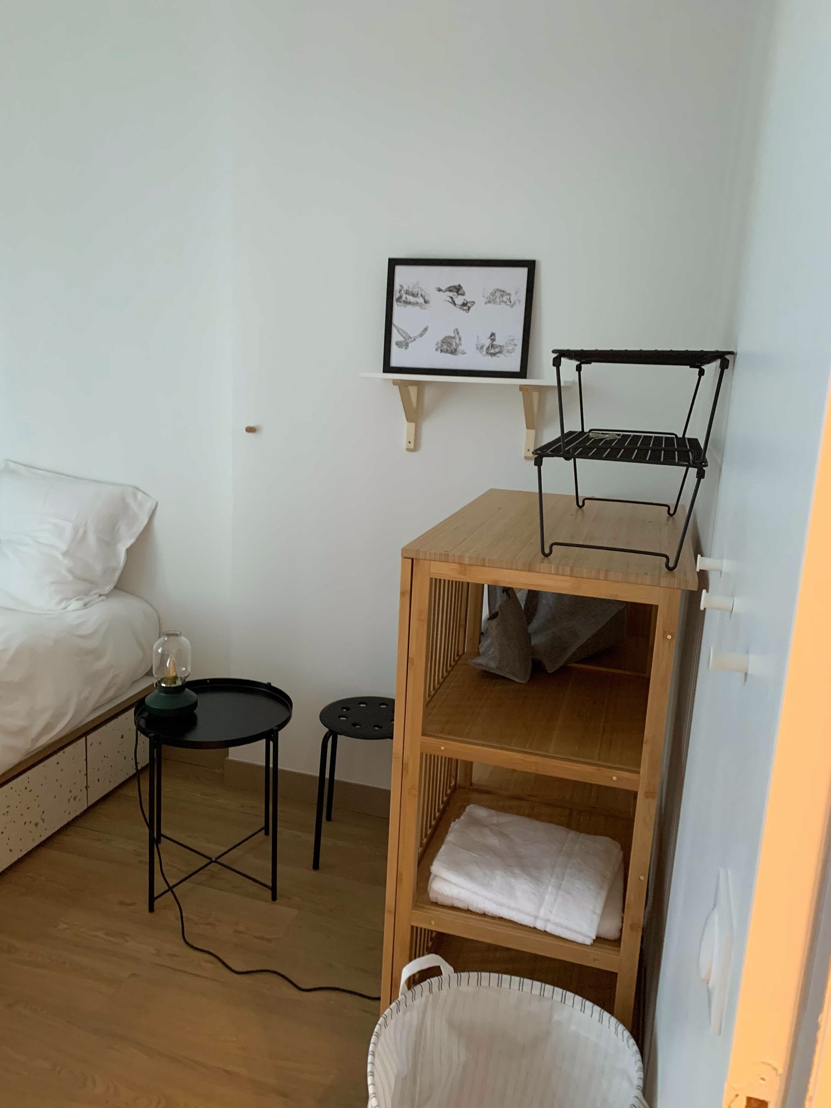 Room For One Person - 6 - 3