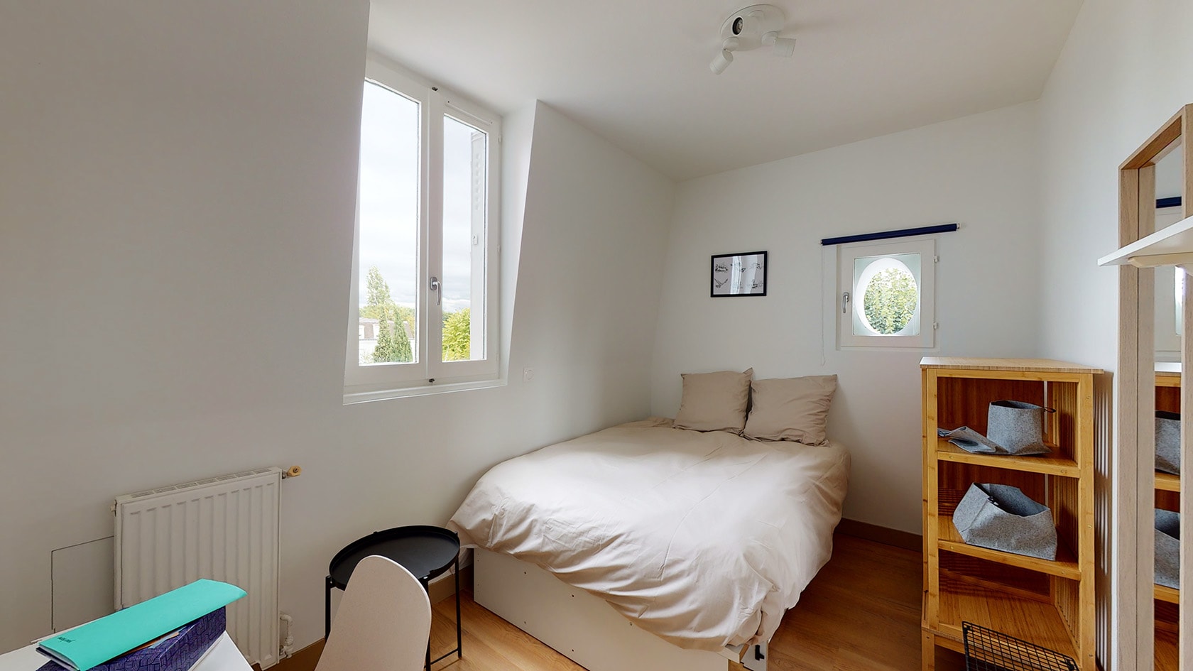 Room For One Person - 11 - 1