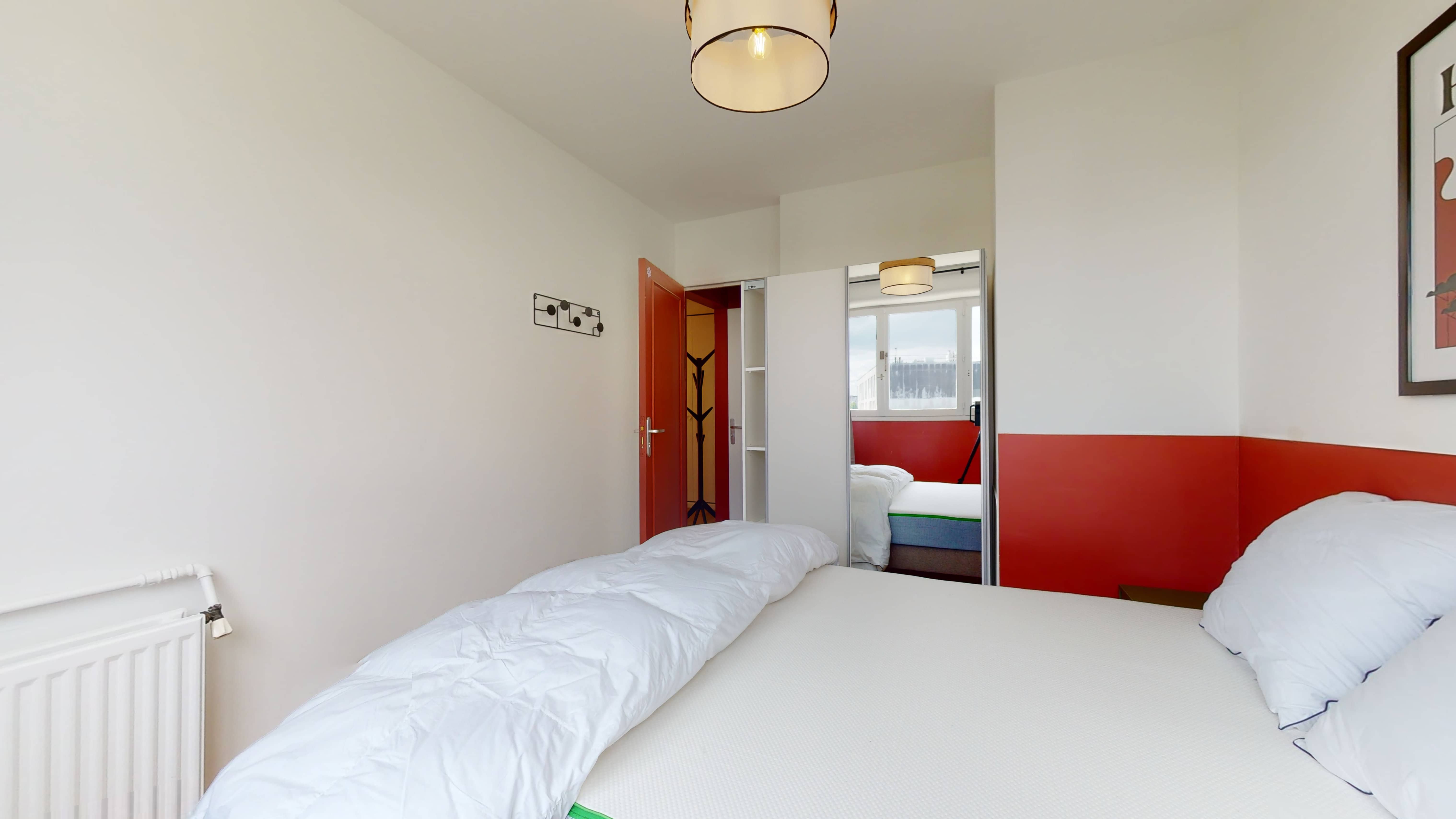 Room 1 - 1