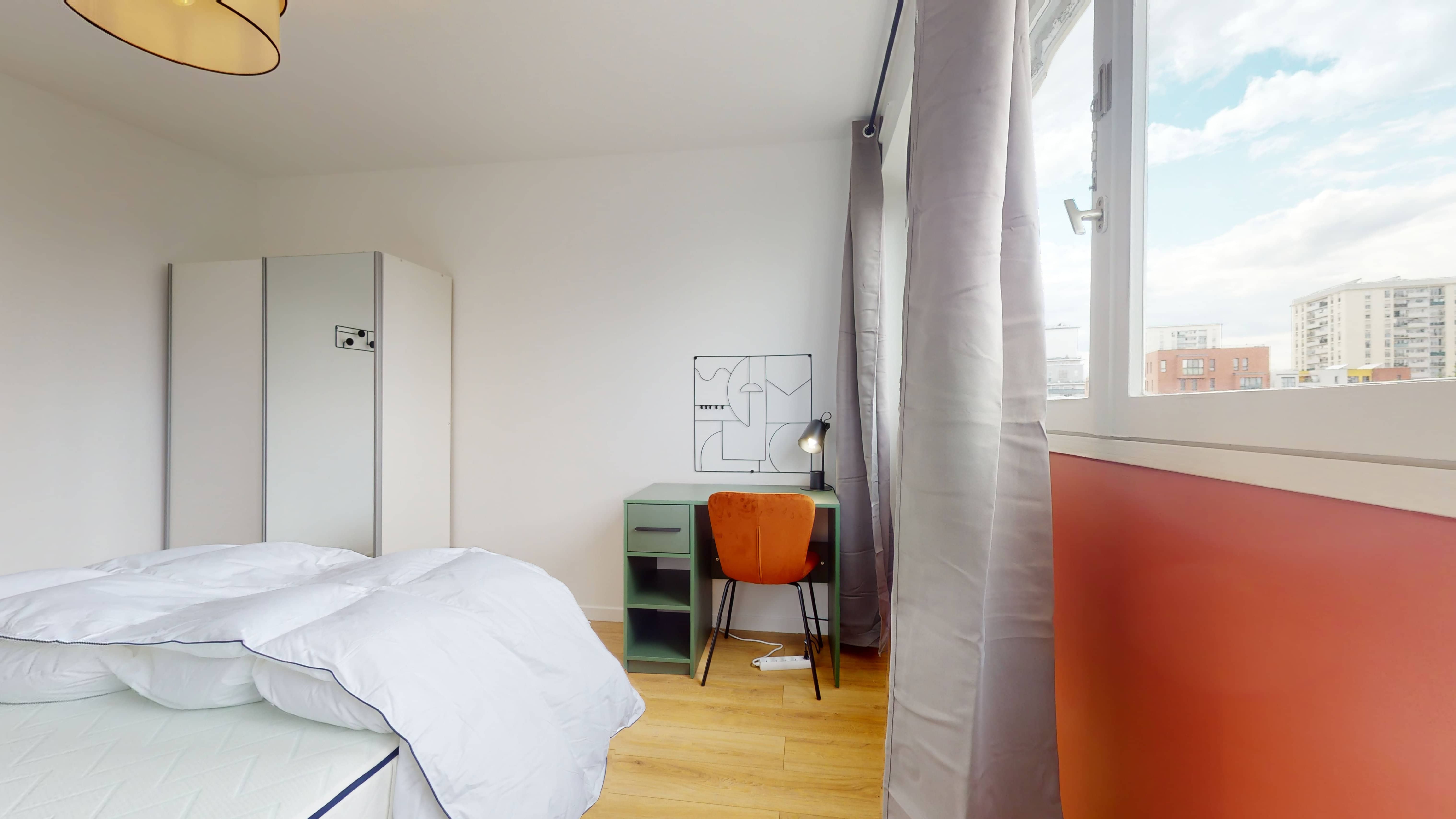 Room 4 - 1