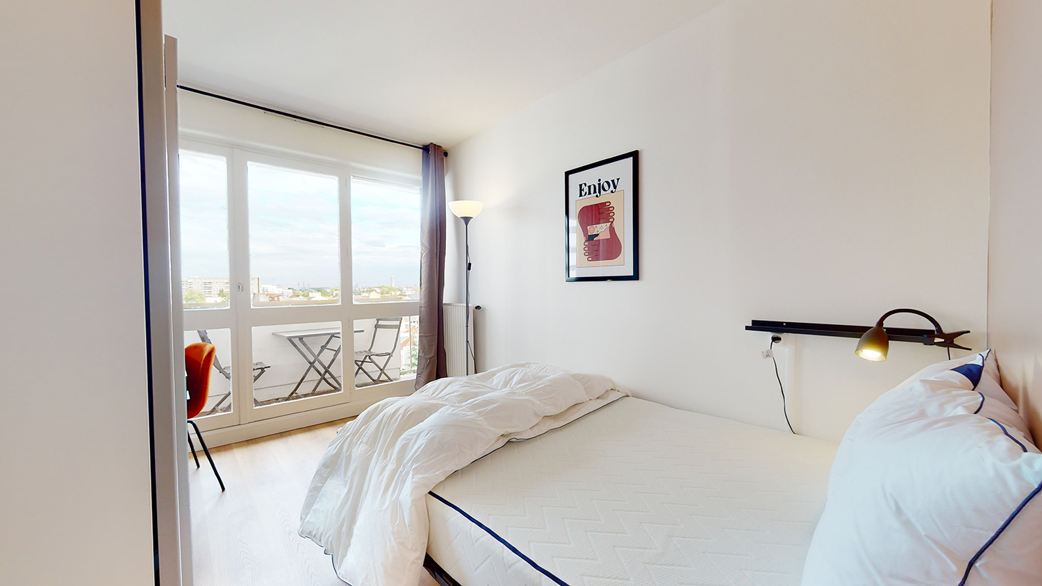 Room 4 - 2