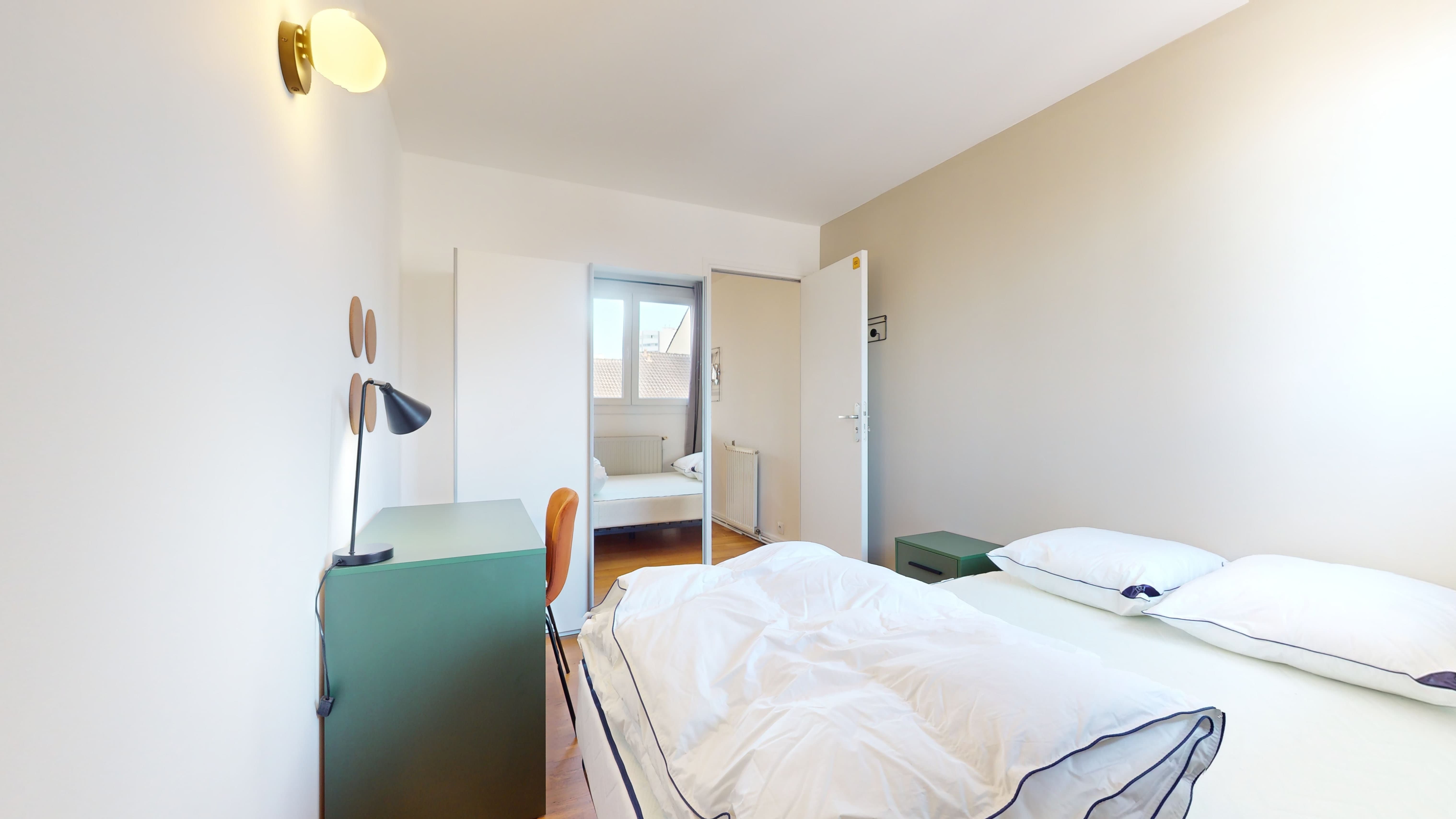 Room 2 - Gennevilliers Legall 2 - Gallery - 1