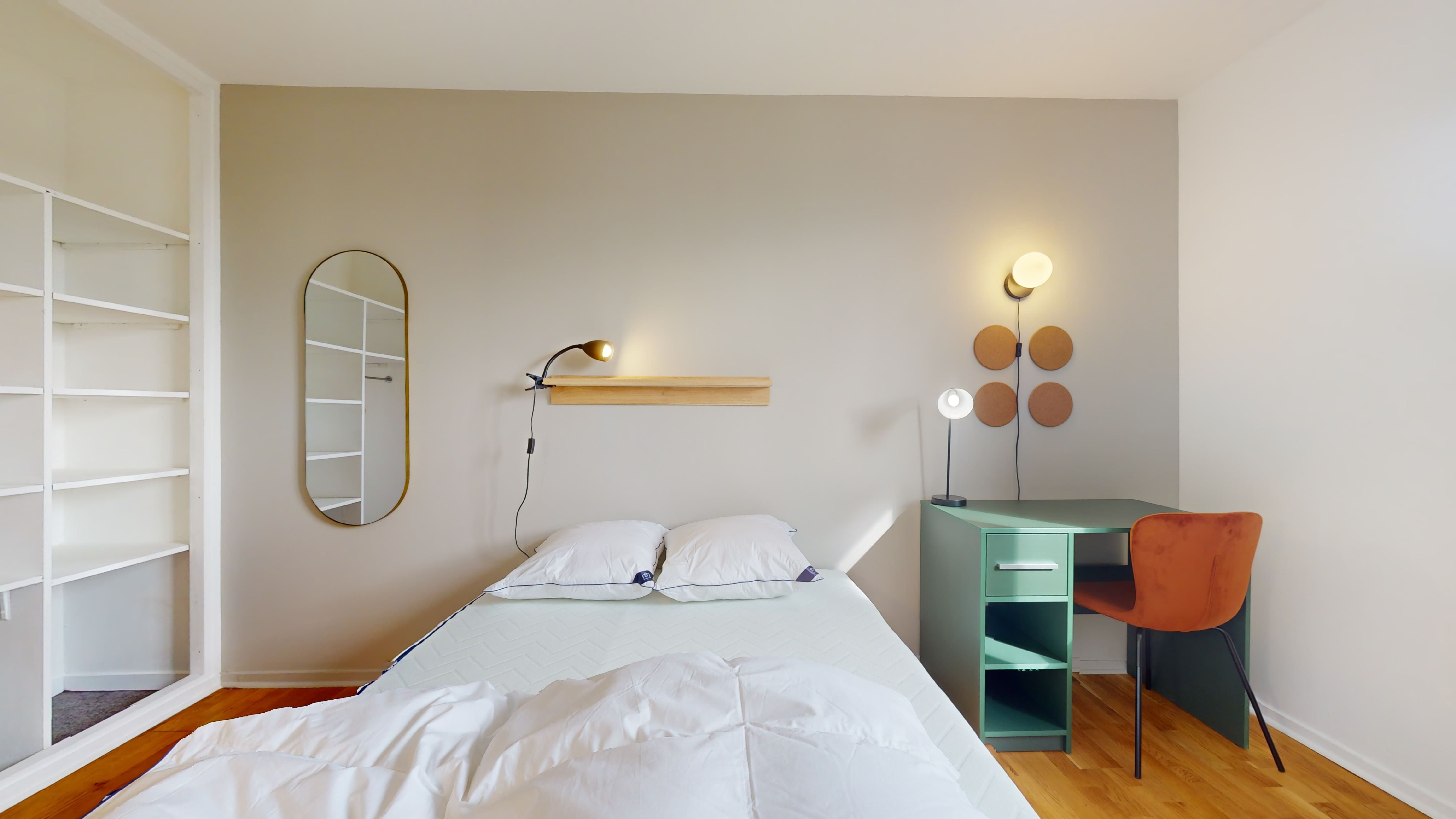 Room 1 - Gennevilliers Legall 2 - Gallery - 1