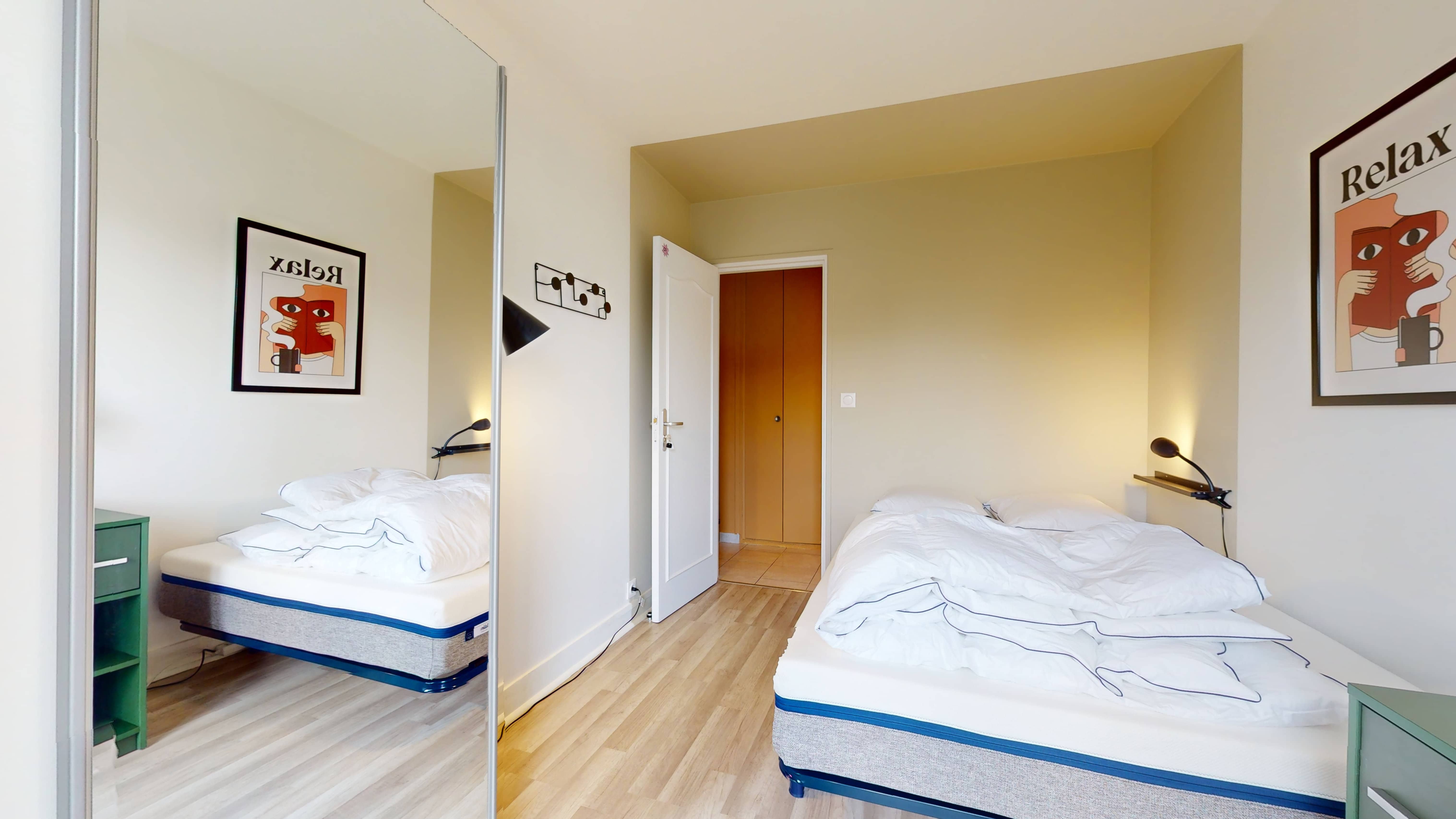 Room 1 - 2
