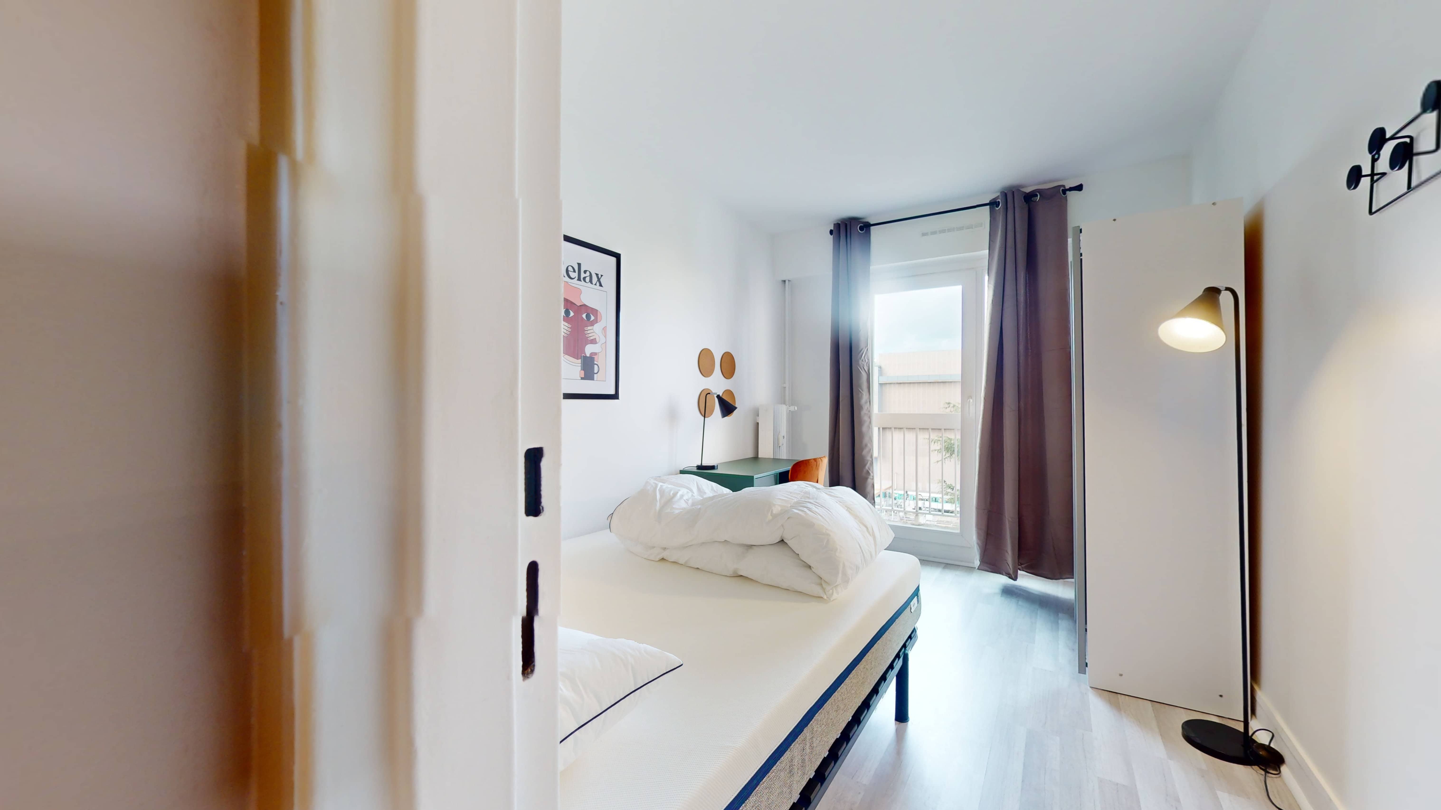 Room 1 - 1