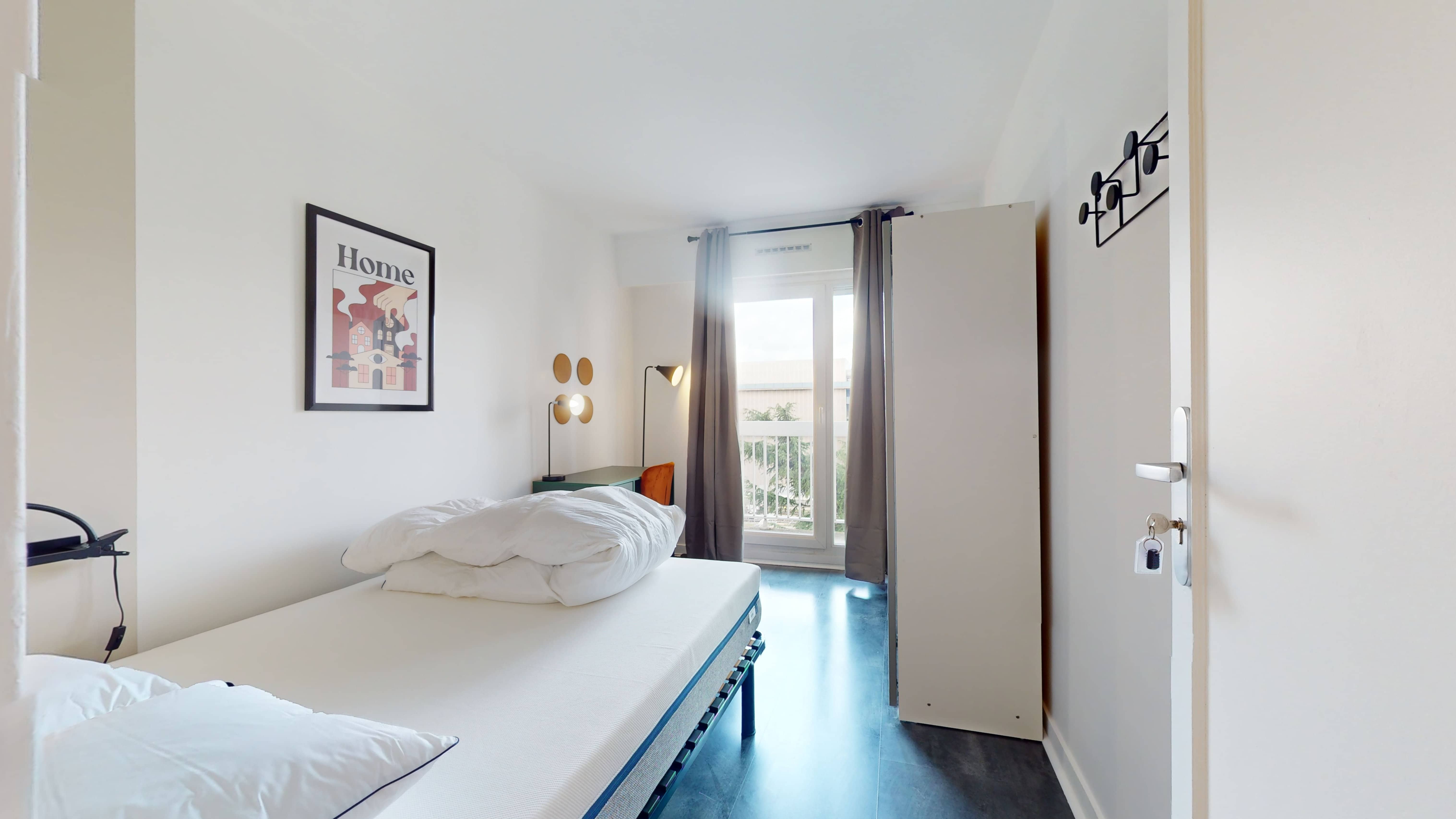 Room 2 - 1