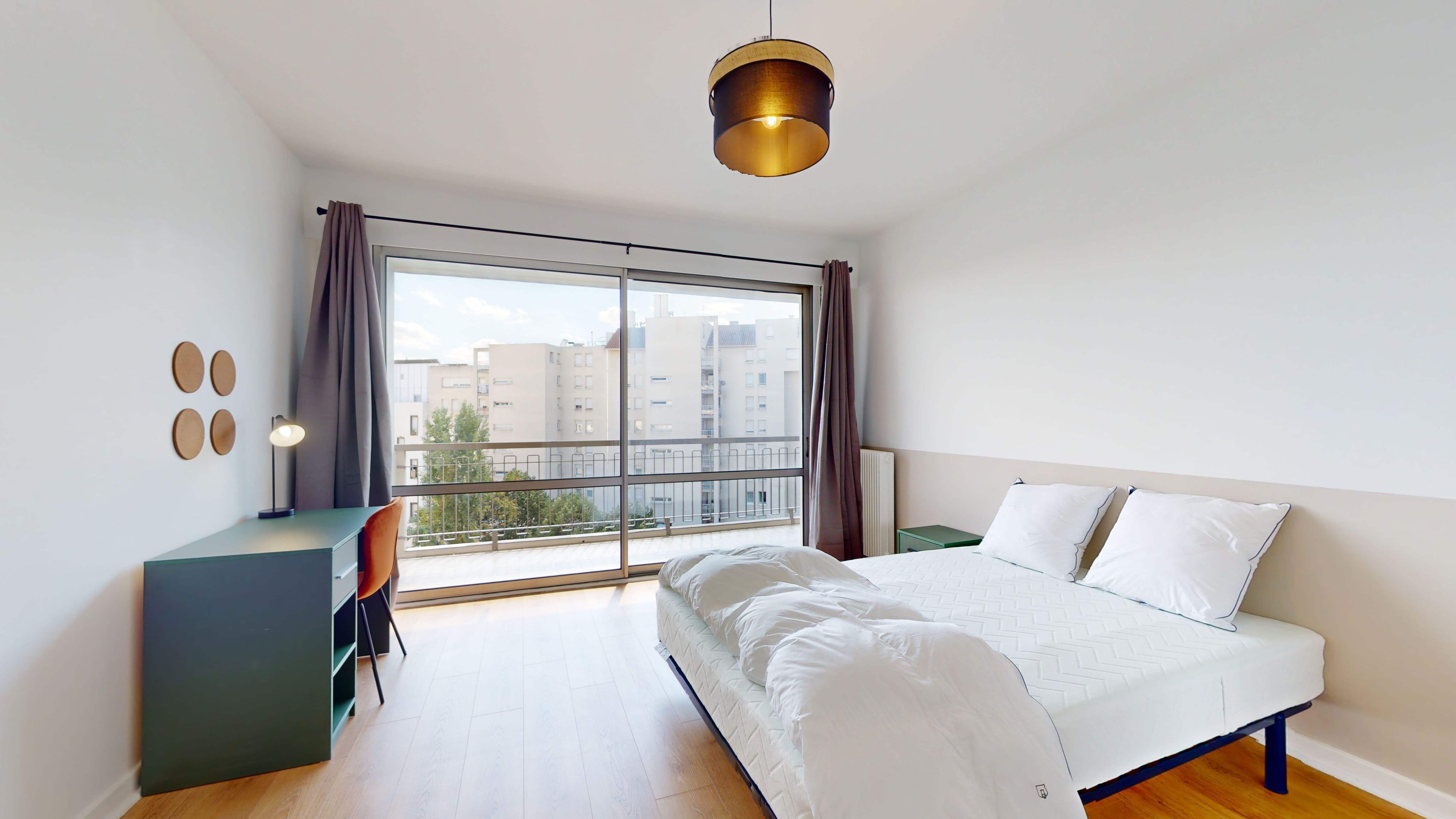 Room 4 - 1