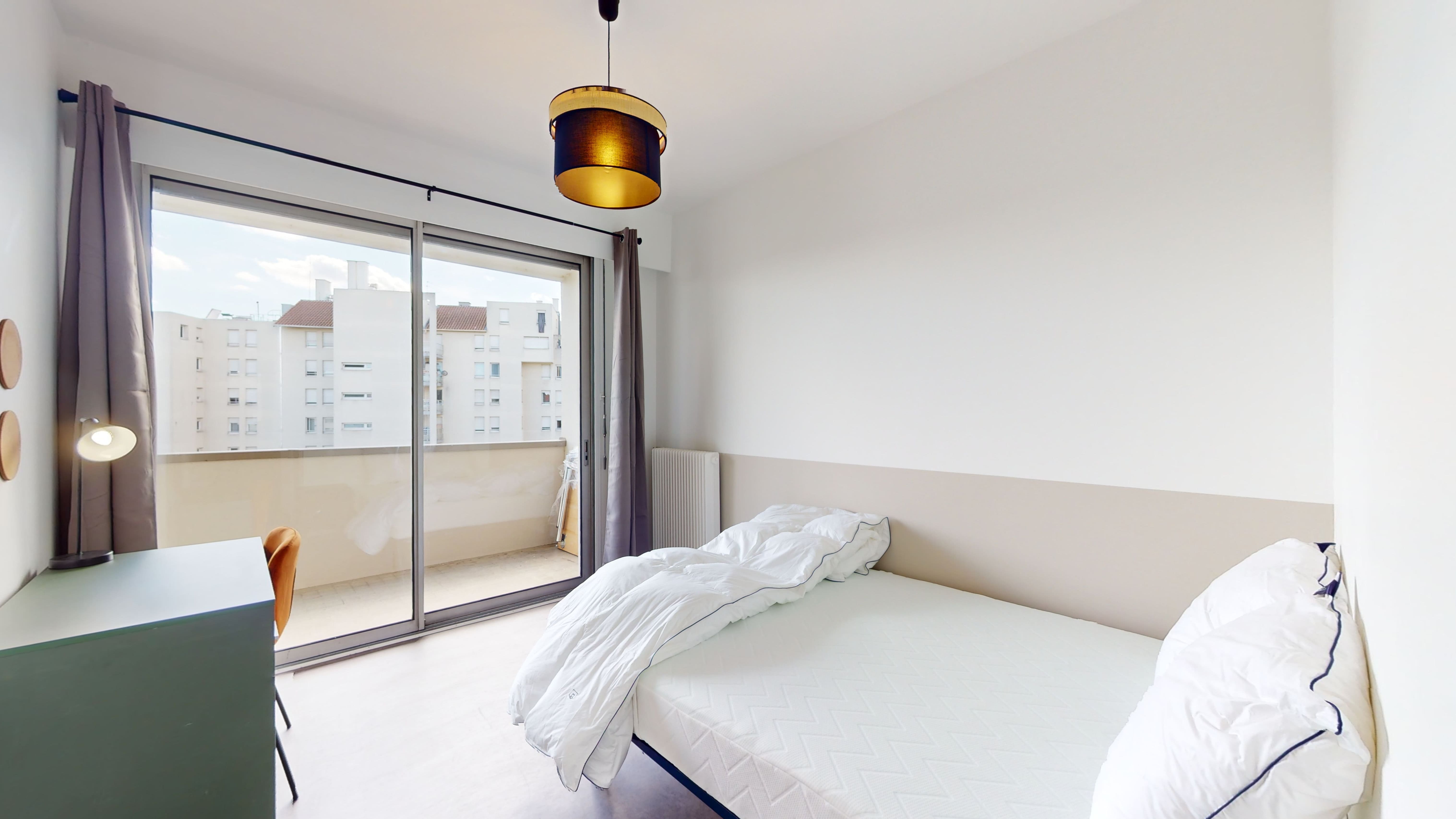 Room 6 - 1