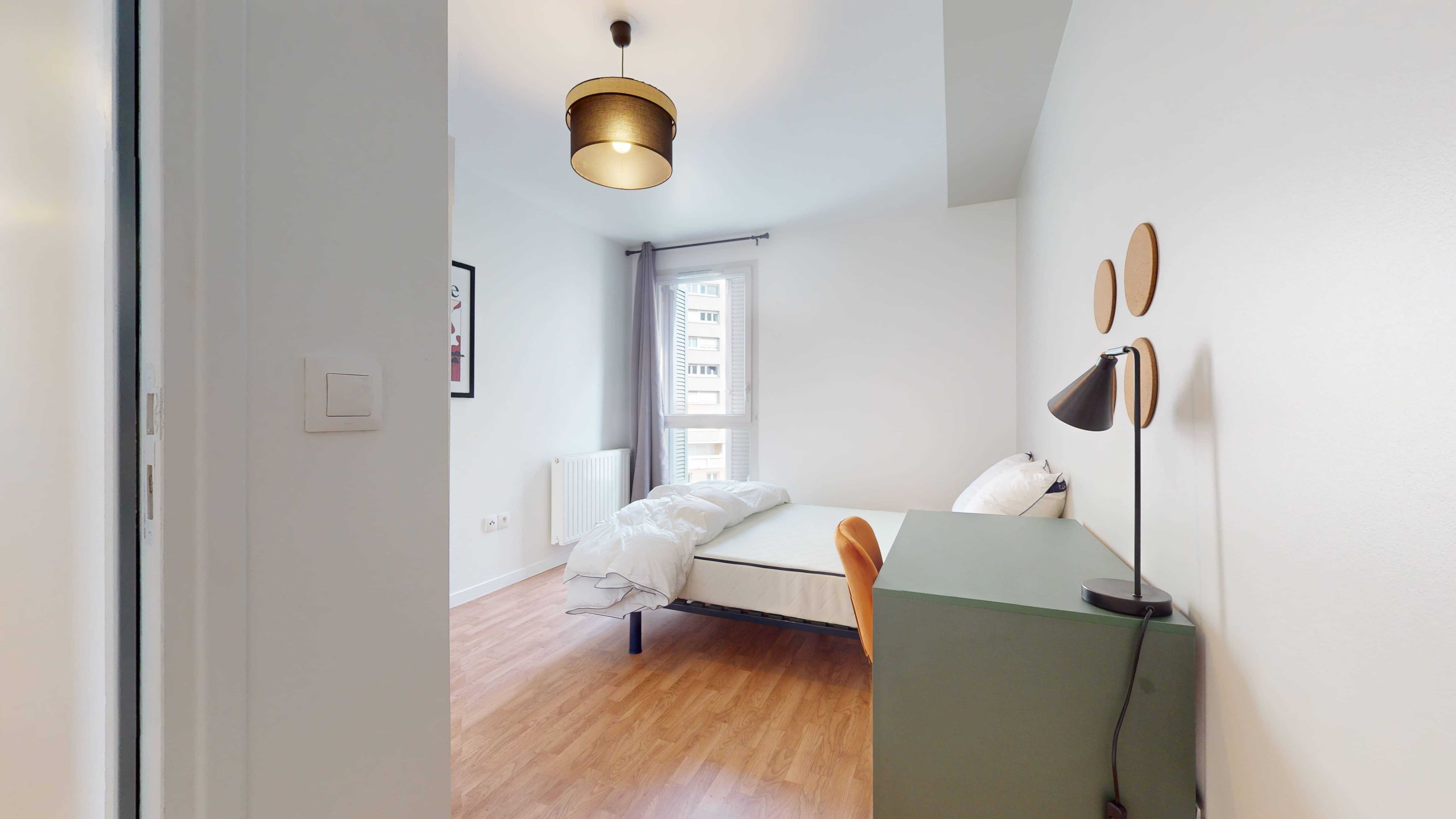Room 1 - 1