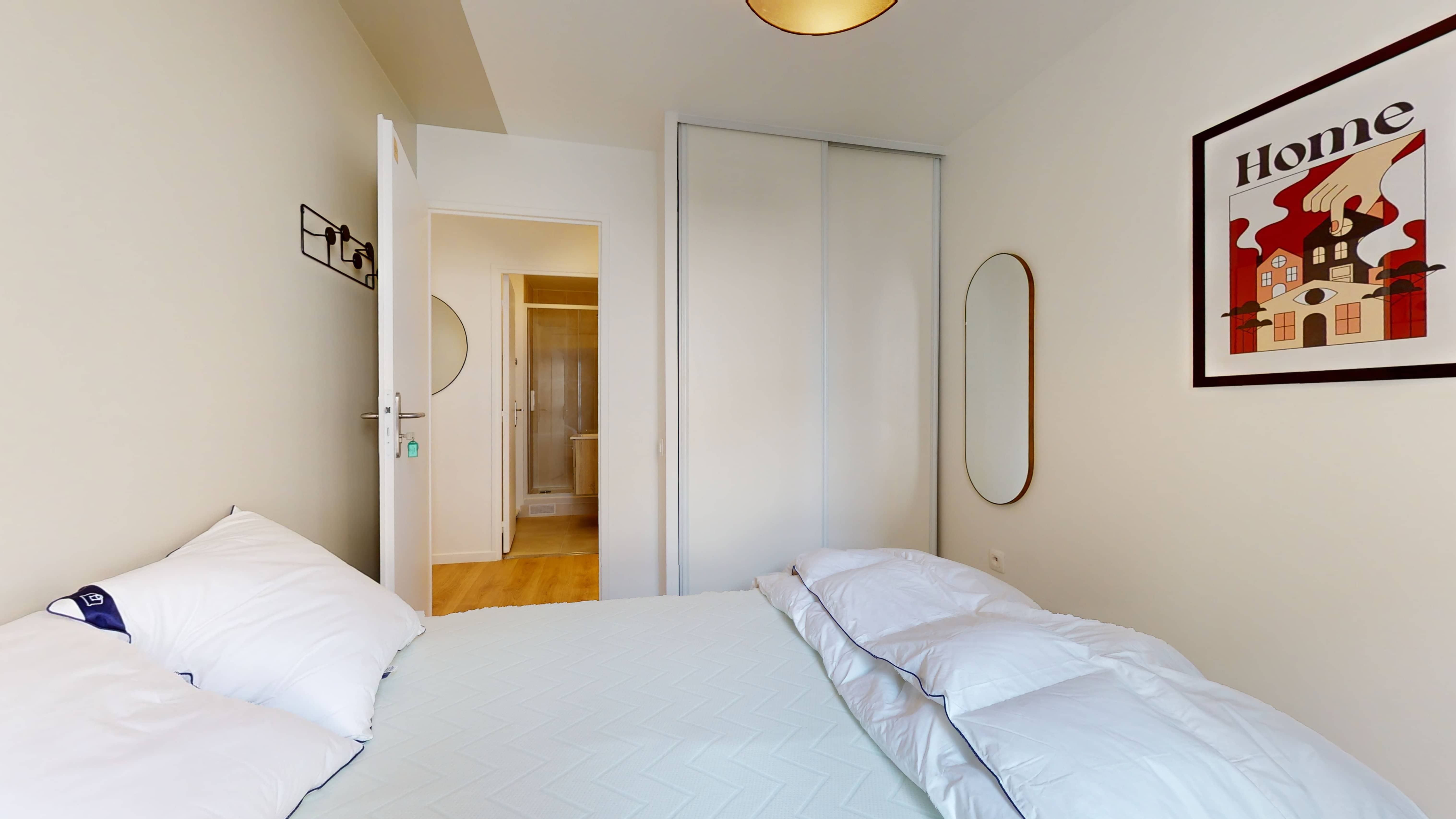 Room 2 - 2