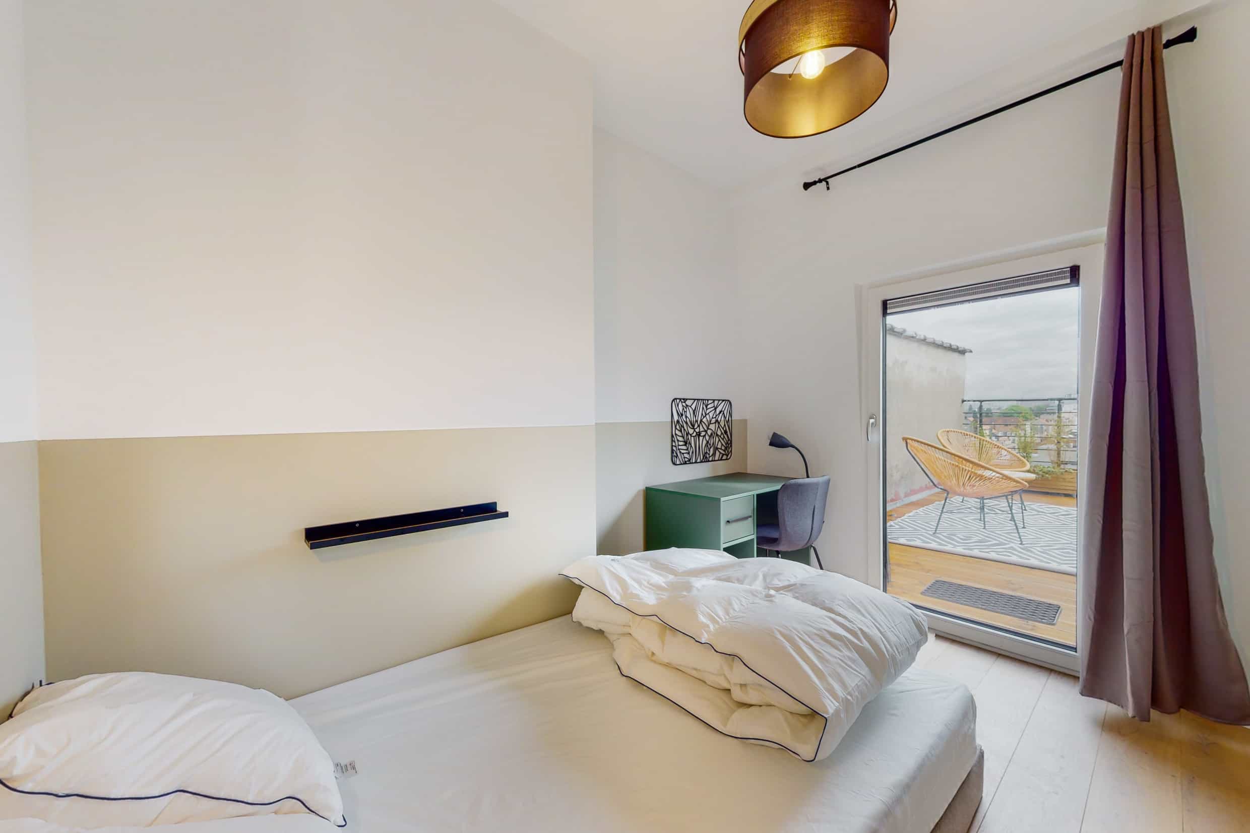 Room 6 - 1