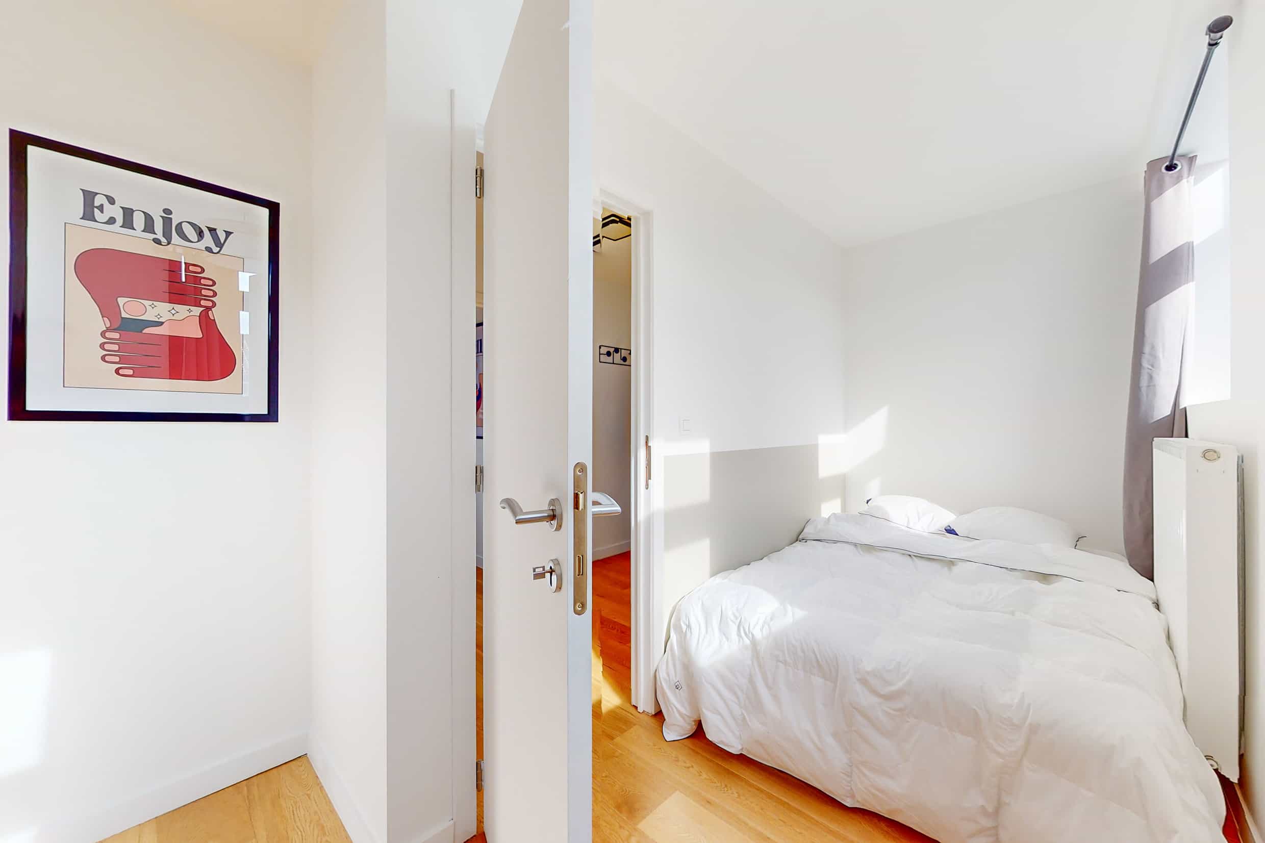 Room 5 - 1