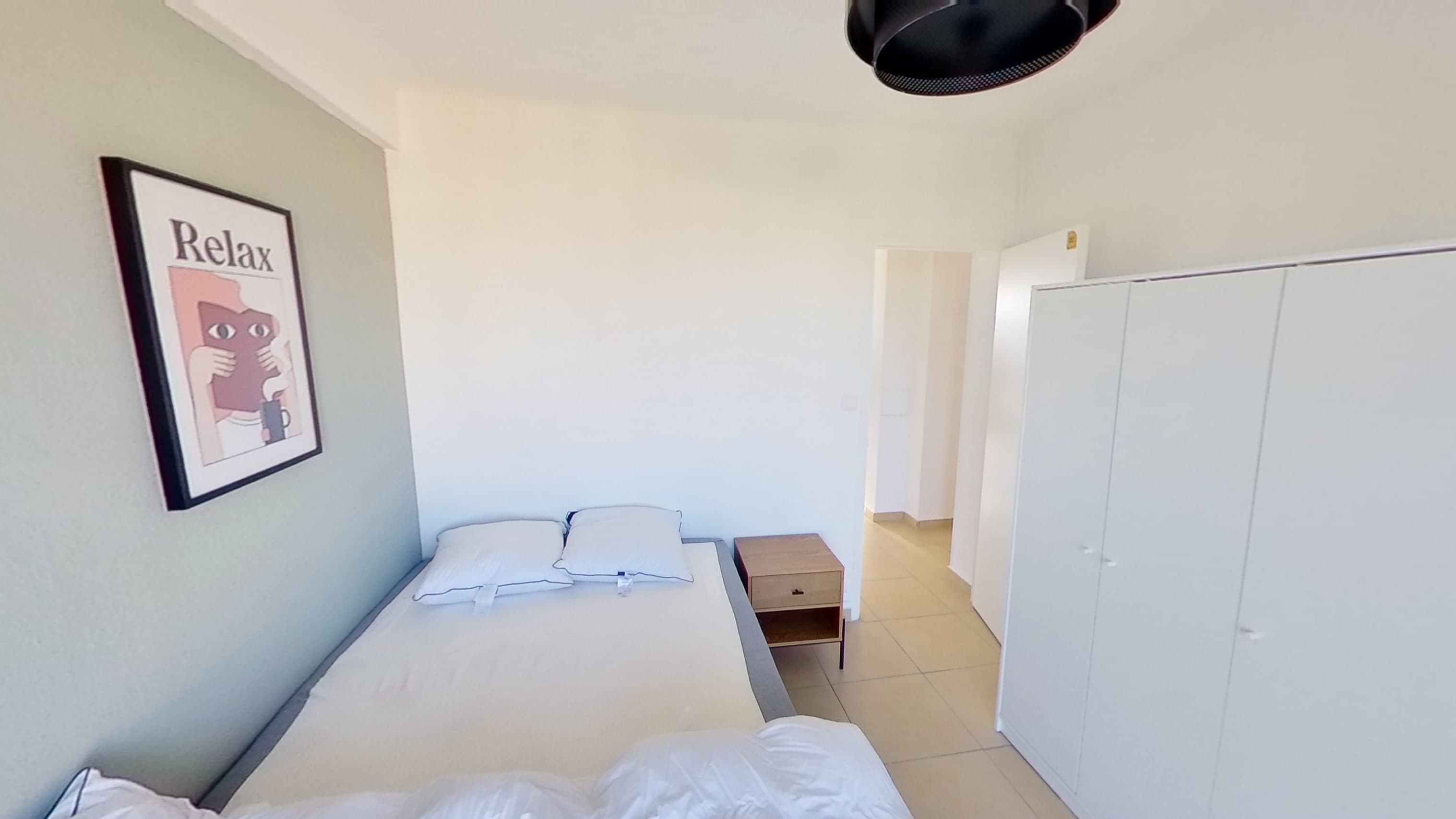 Room 2 - 1