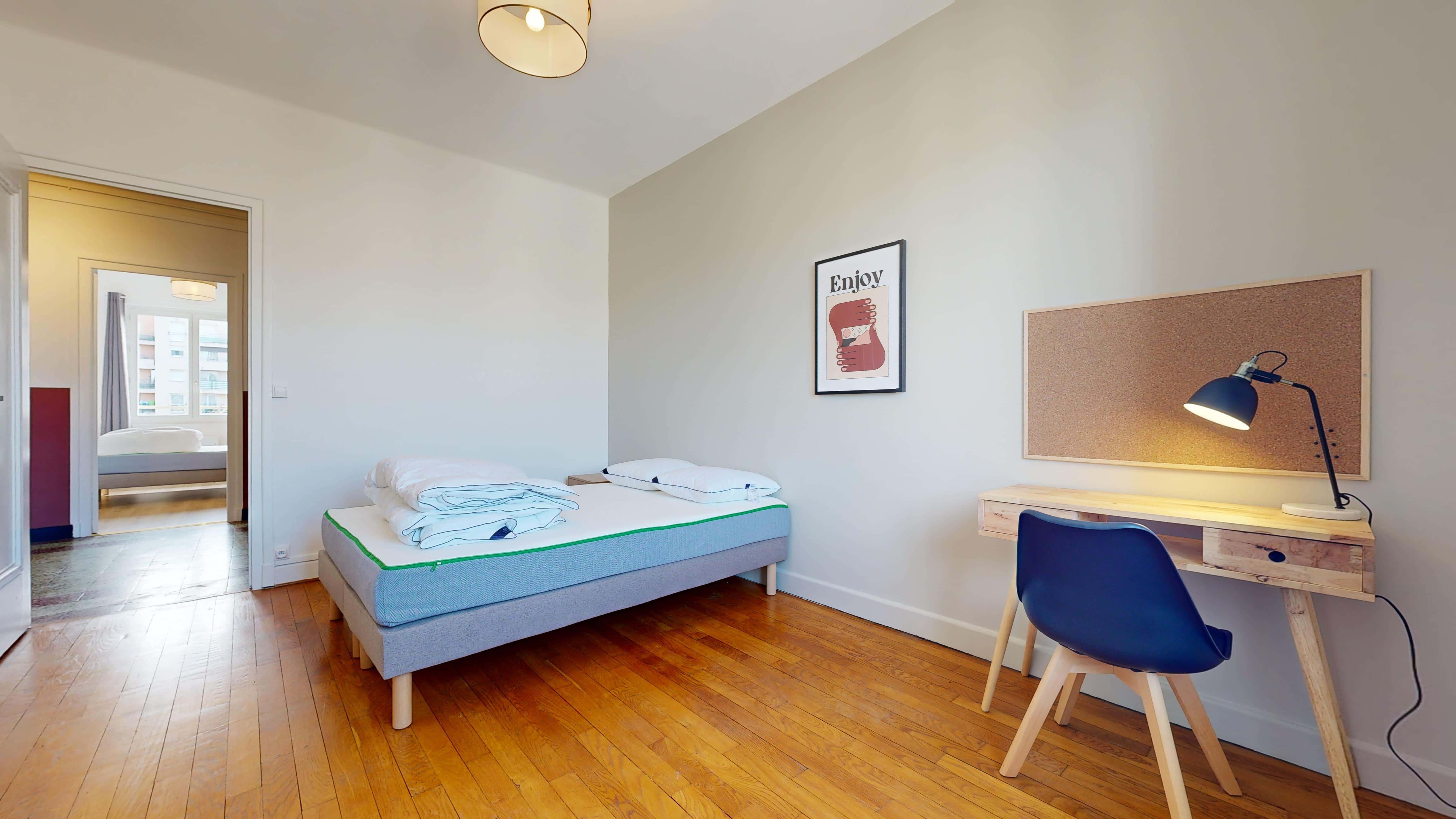  Room 1  -  Lyon Esperance  - Gallery -  3