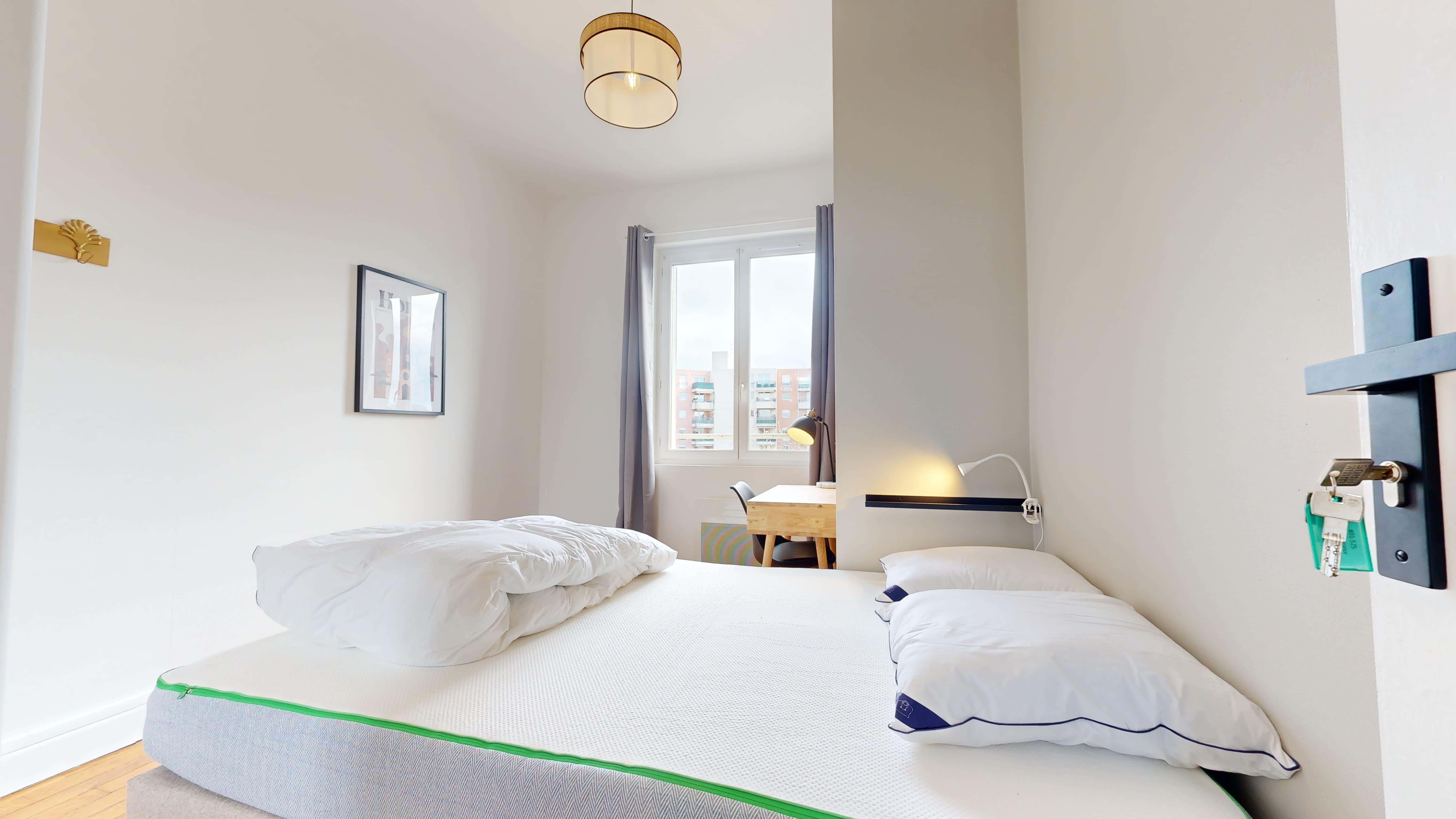  Room 2  -  Lyon Esperance  - Gallery -  2