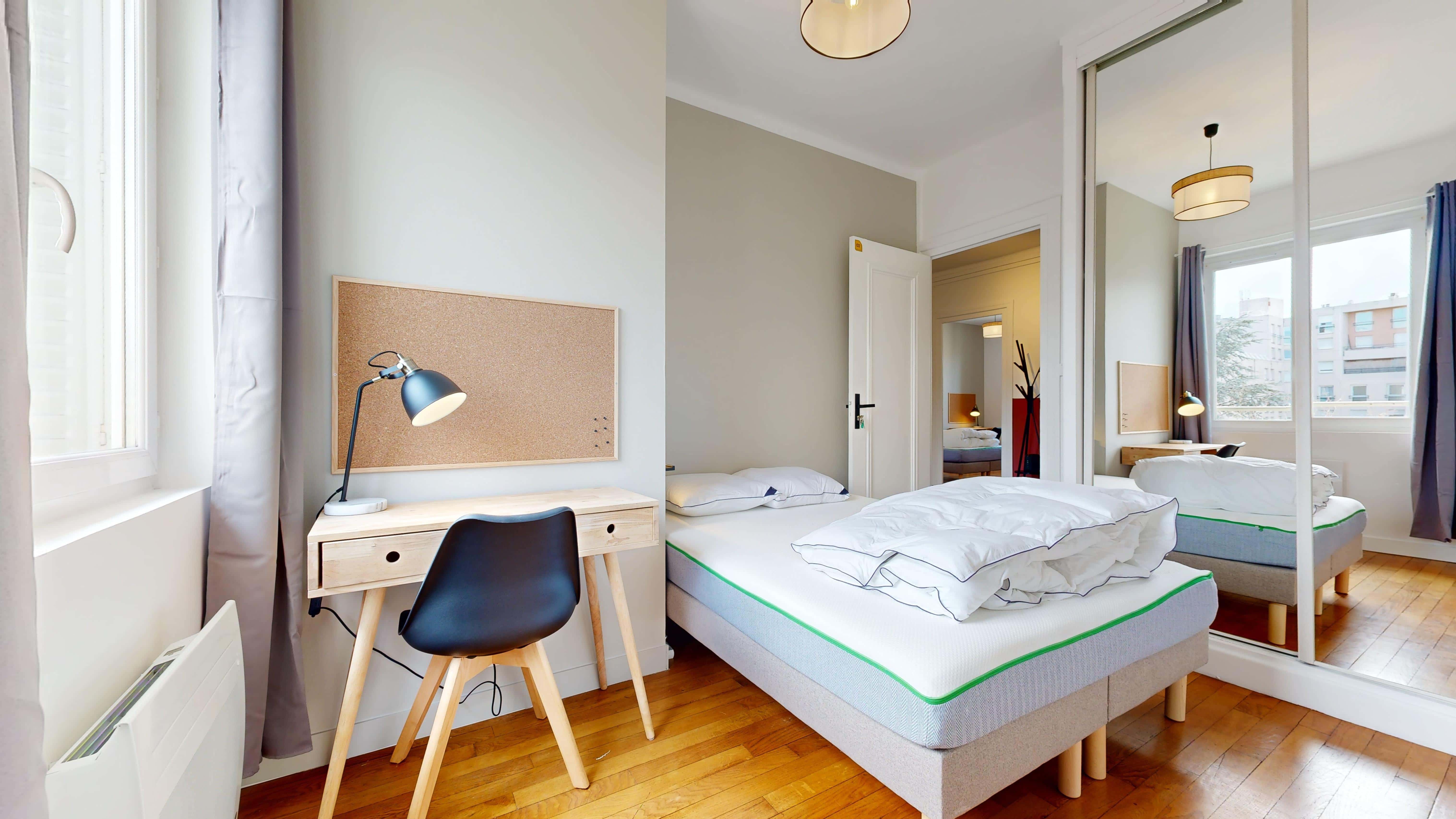 Room 2 - Lyon Esperance - Gallery - 1