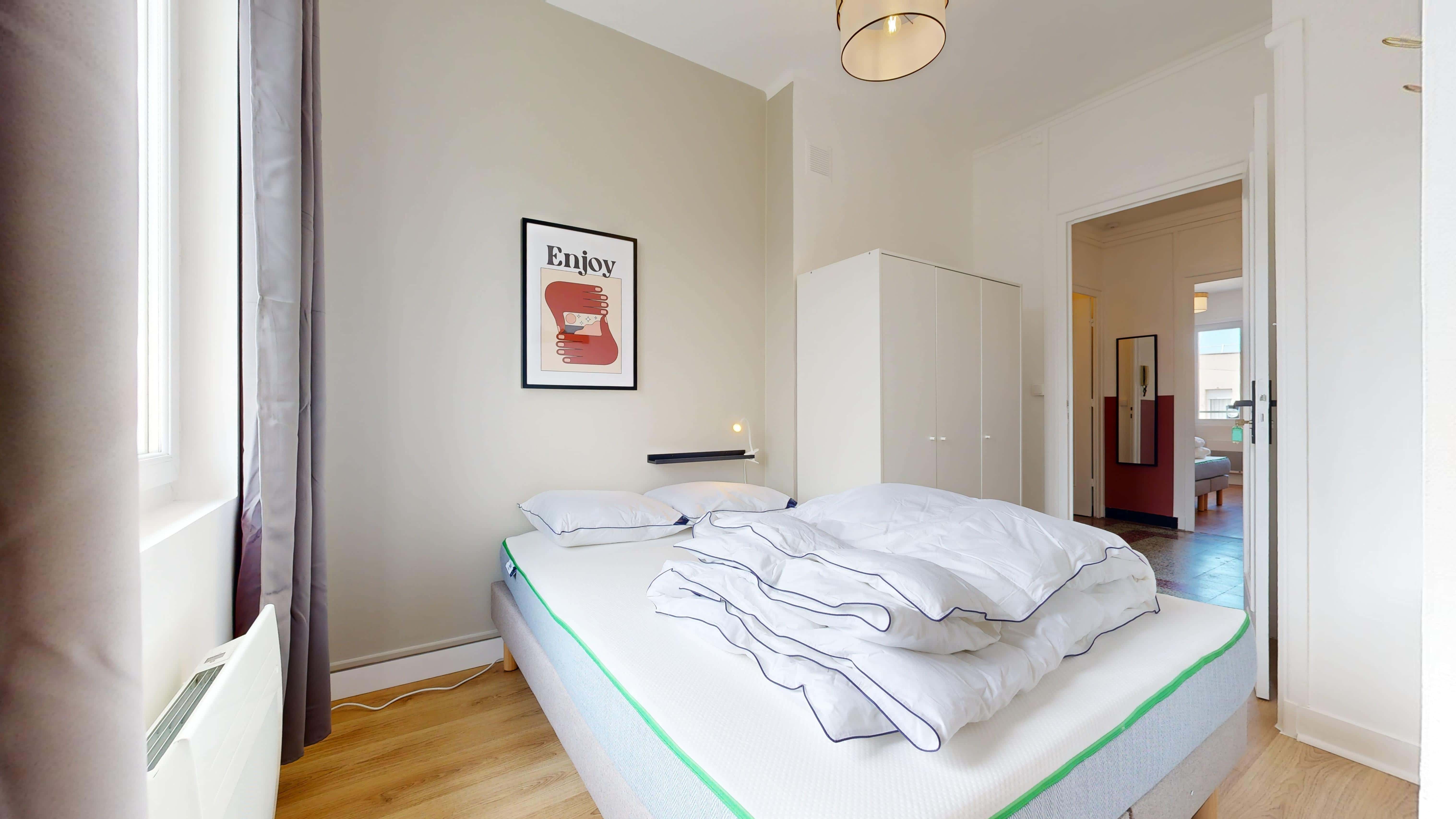  Room 3  -  Lyon Esperance  - Gallery -  3