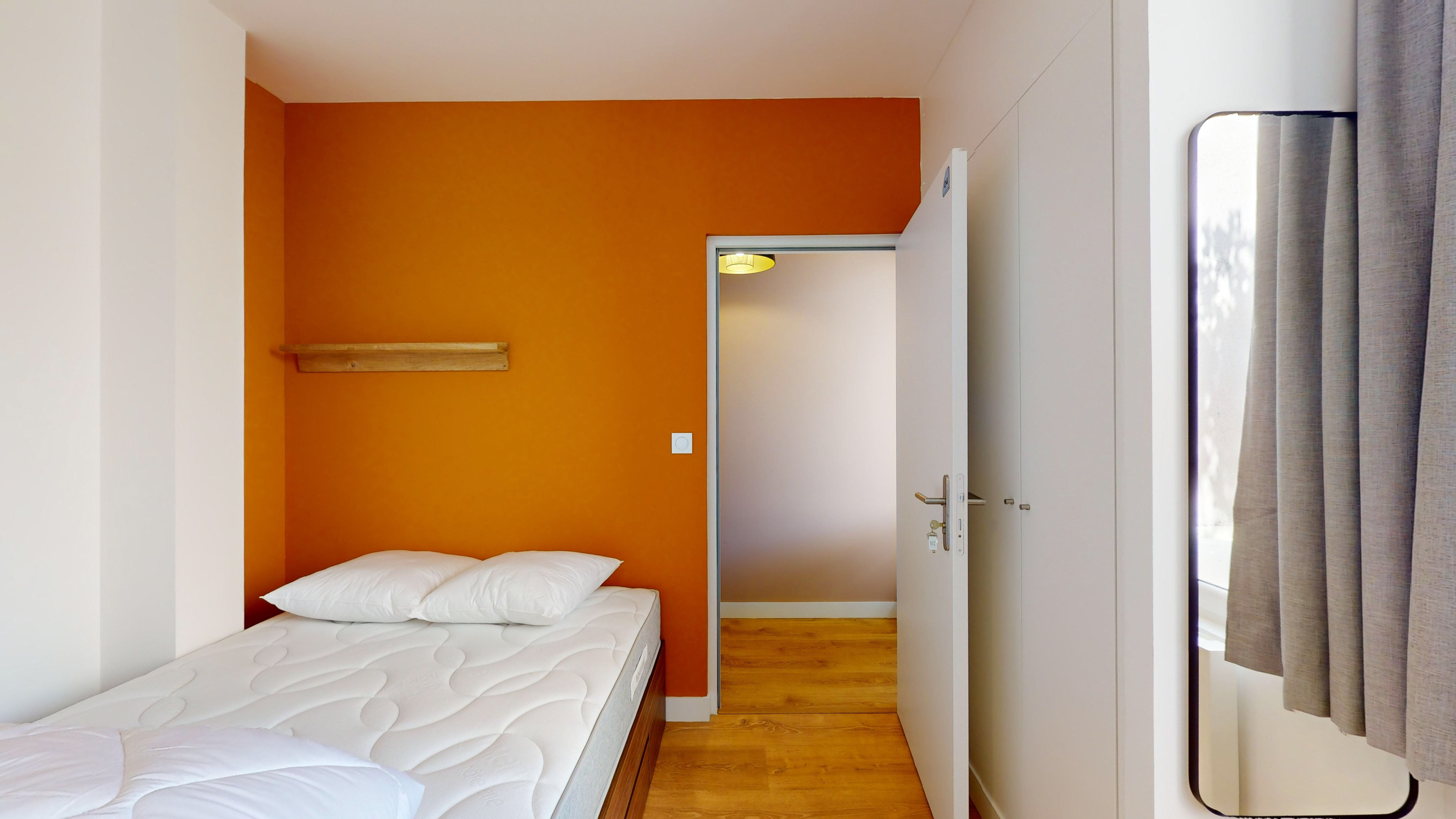 Room For One Person - 4 - 6