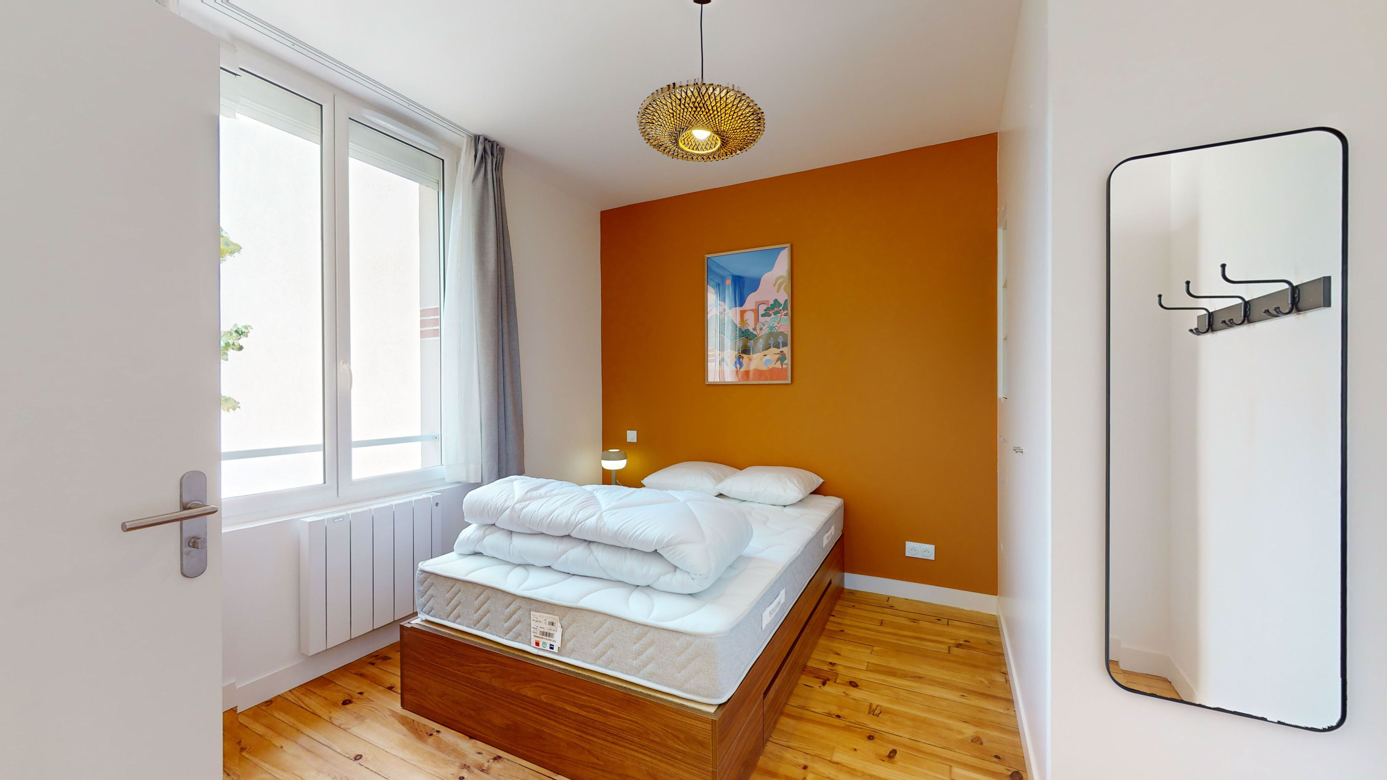 Room For One Person - 8 - 6