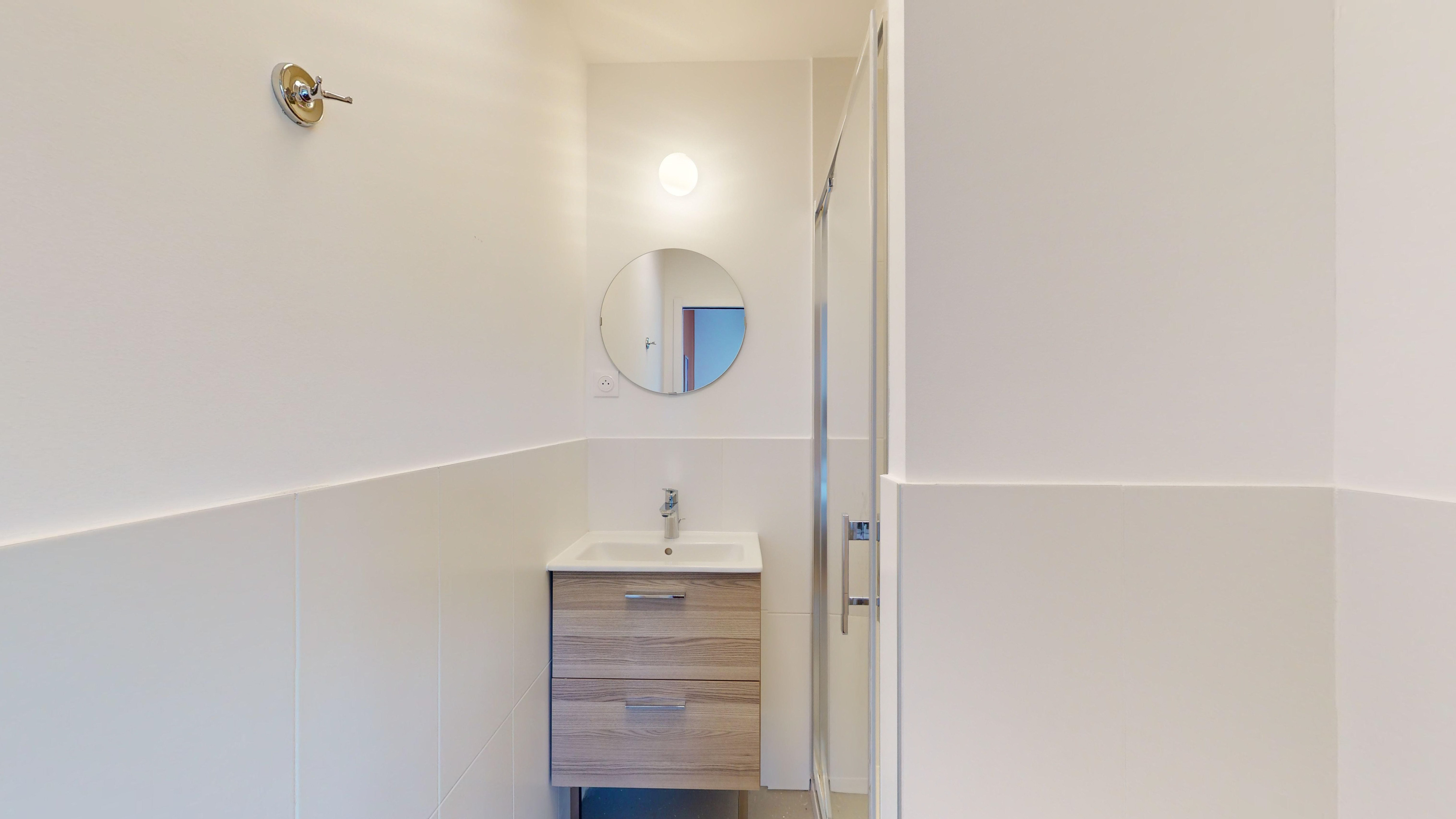 Room For One Person - 9 - 4