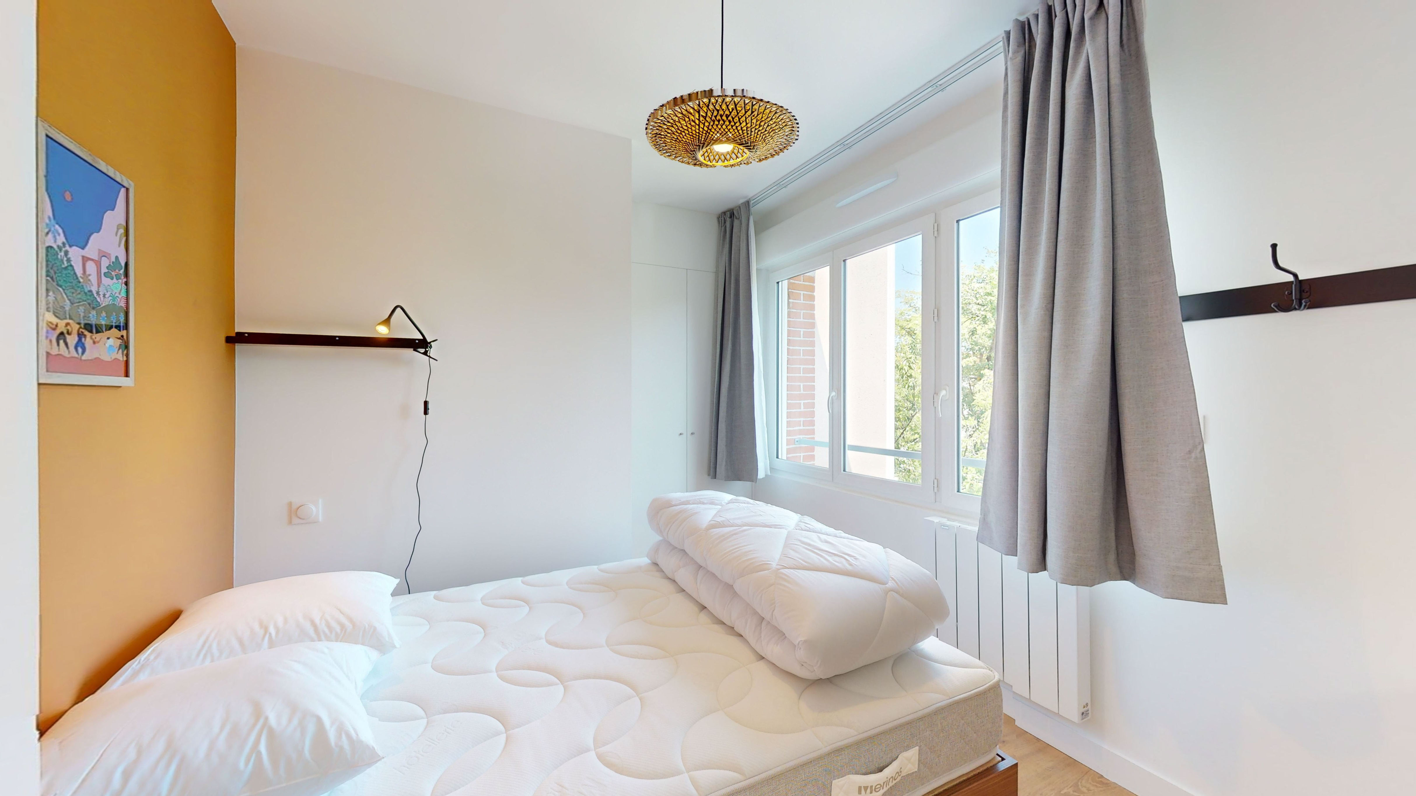 Room For One Person - 10 - 5