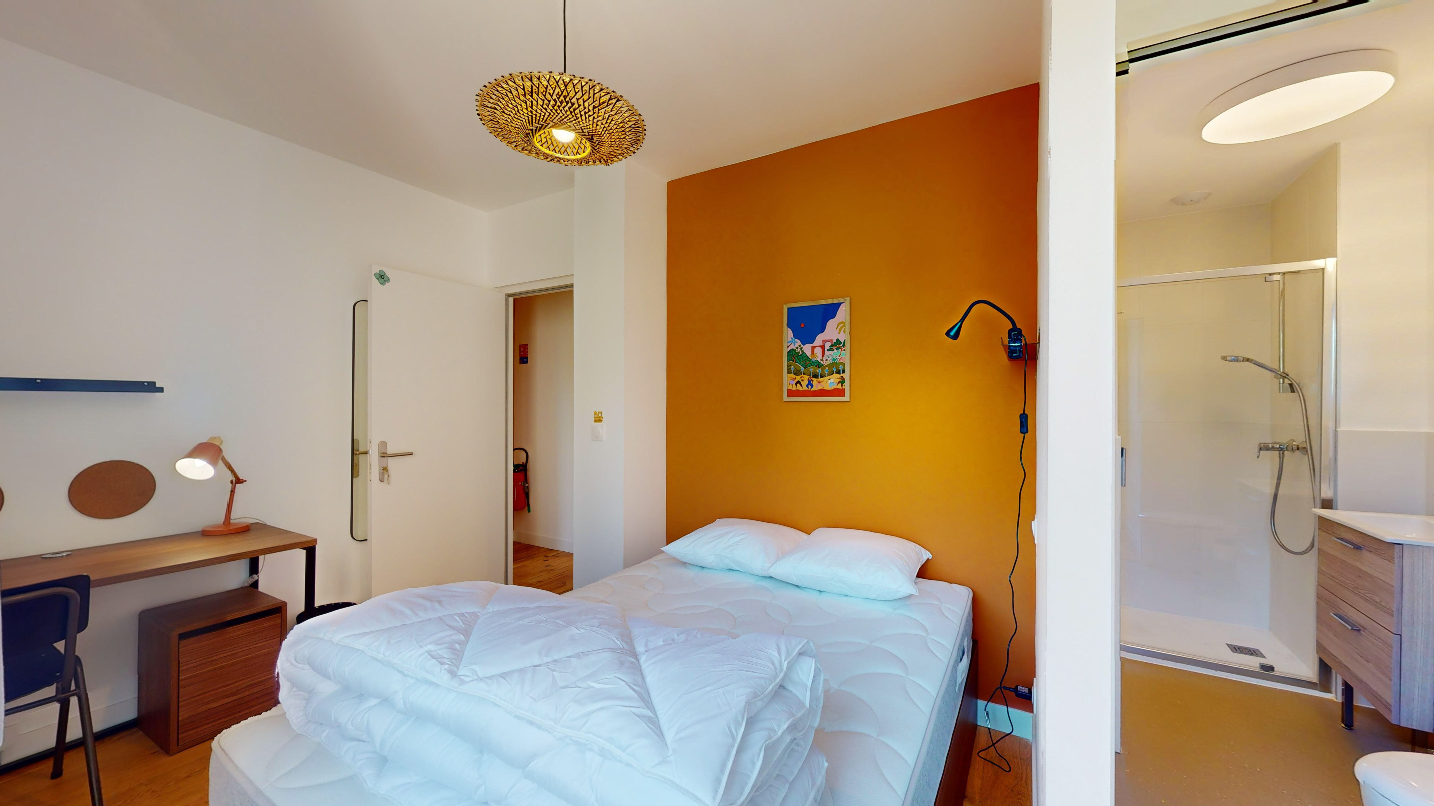 Room For One Person - 10 - 7