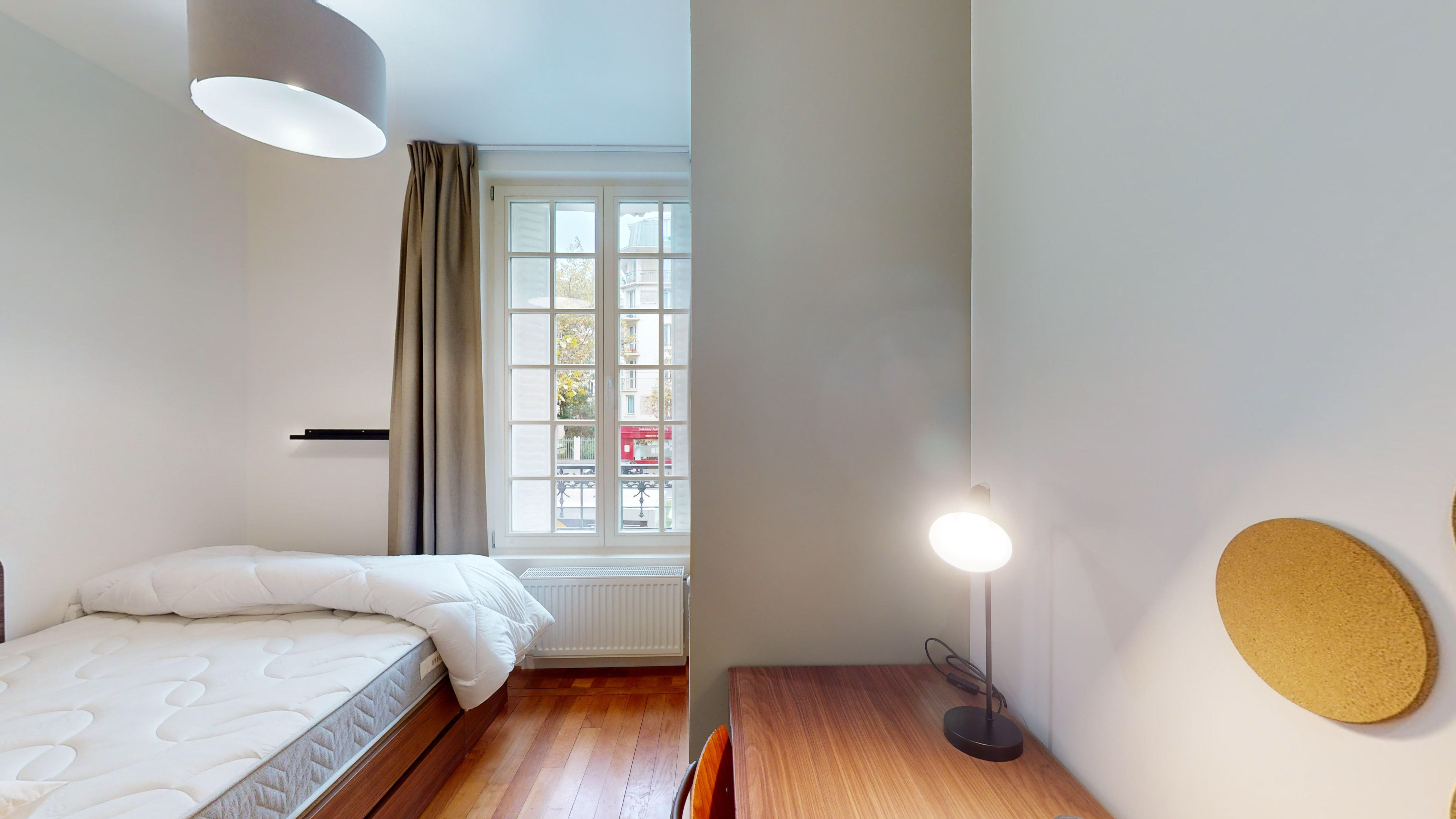  Room For One Person - 1  -  Brabo  - Gallery -  1