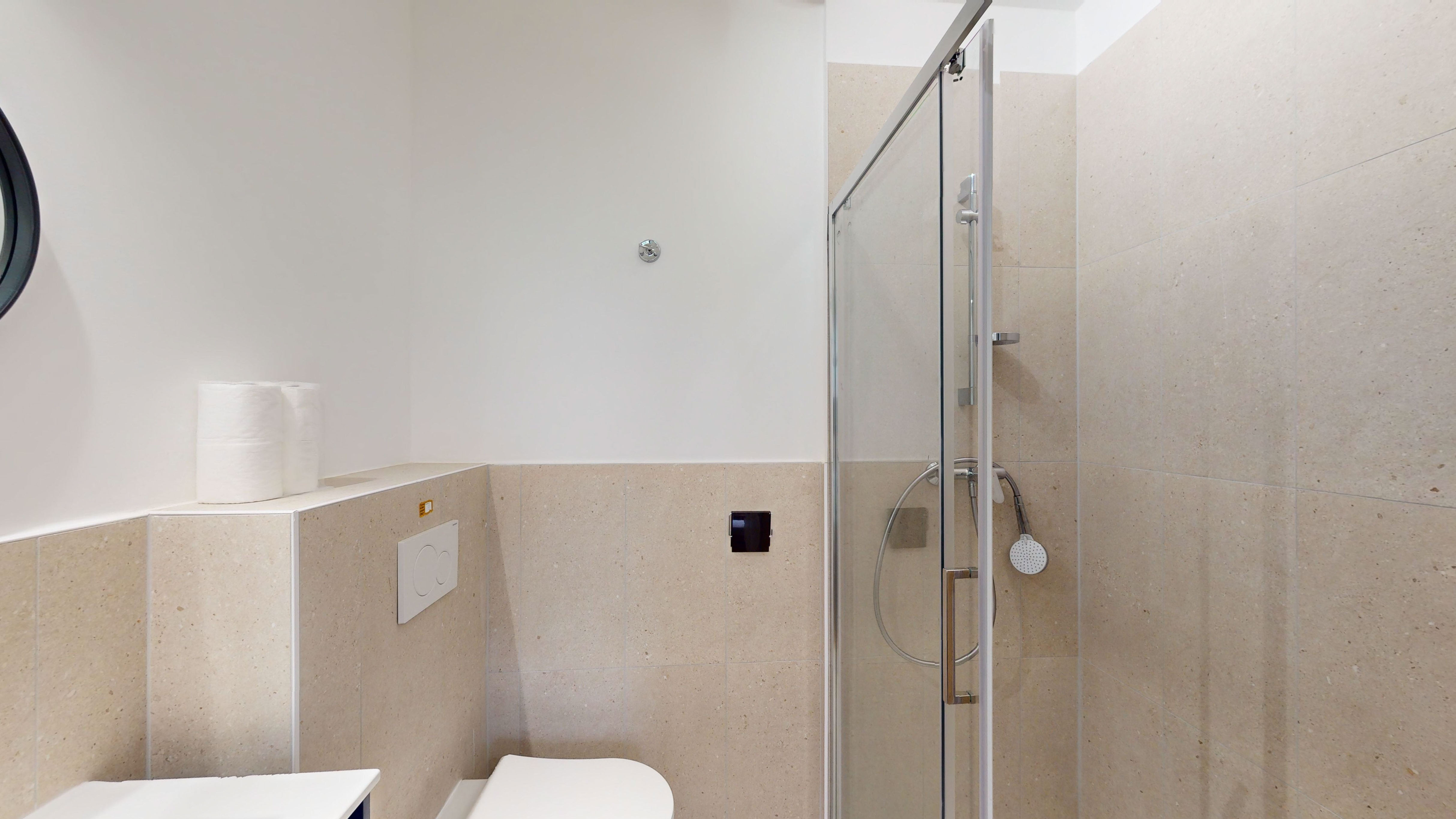  Room For Two People - 3  -  Brabo  - Gallery -  6