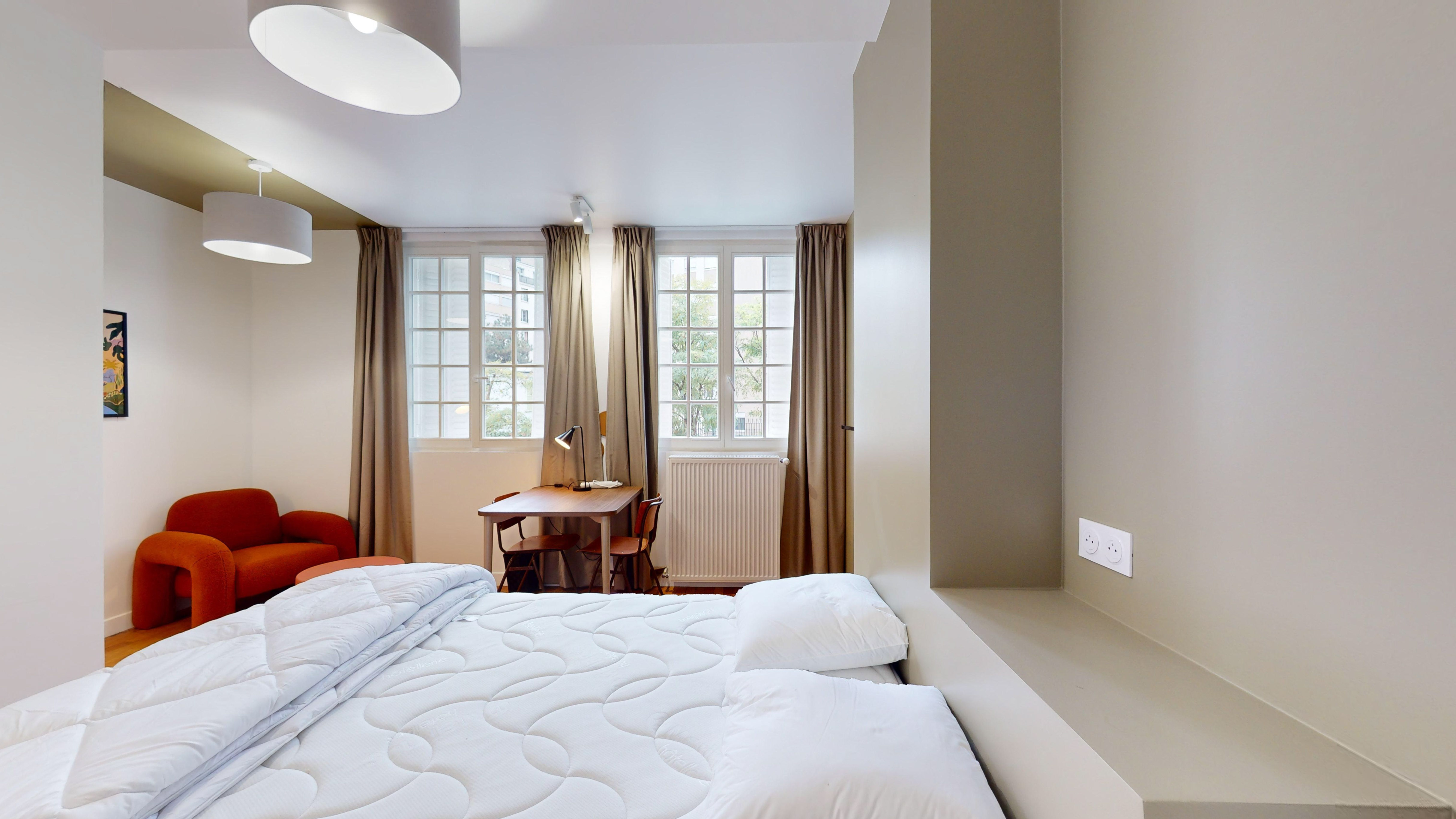  Room For Two People - 3  -  Brabo  - Gallery -  2