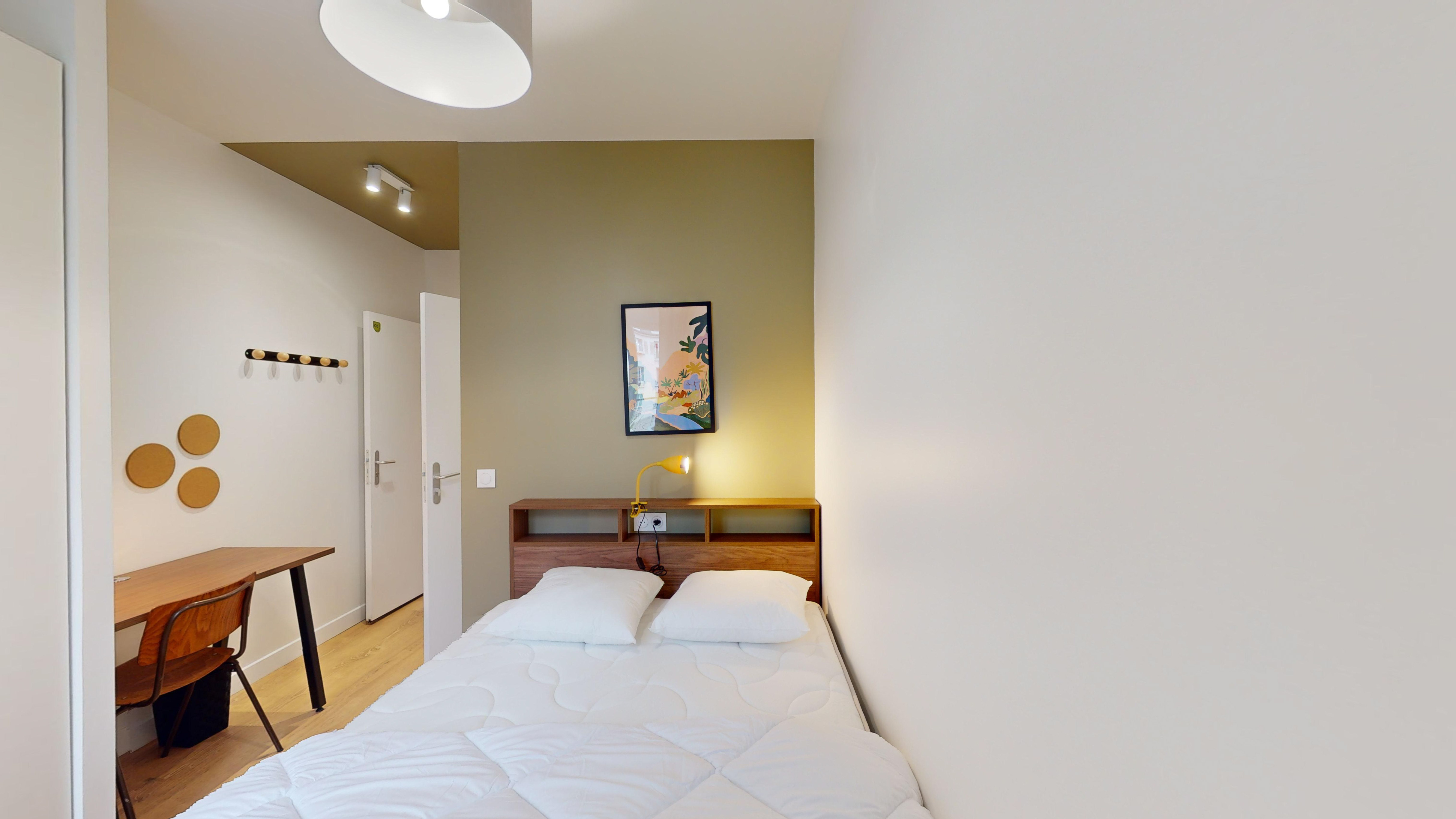  Room For One Person - 5  -  Brabo  - Gallery -  1