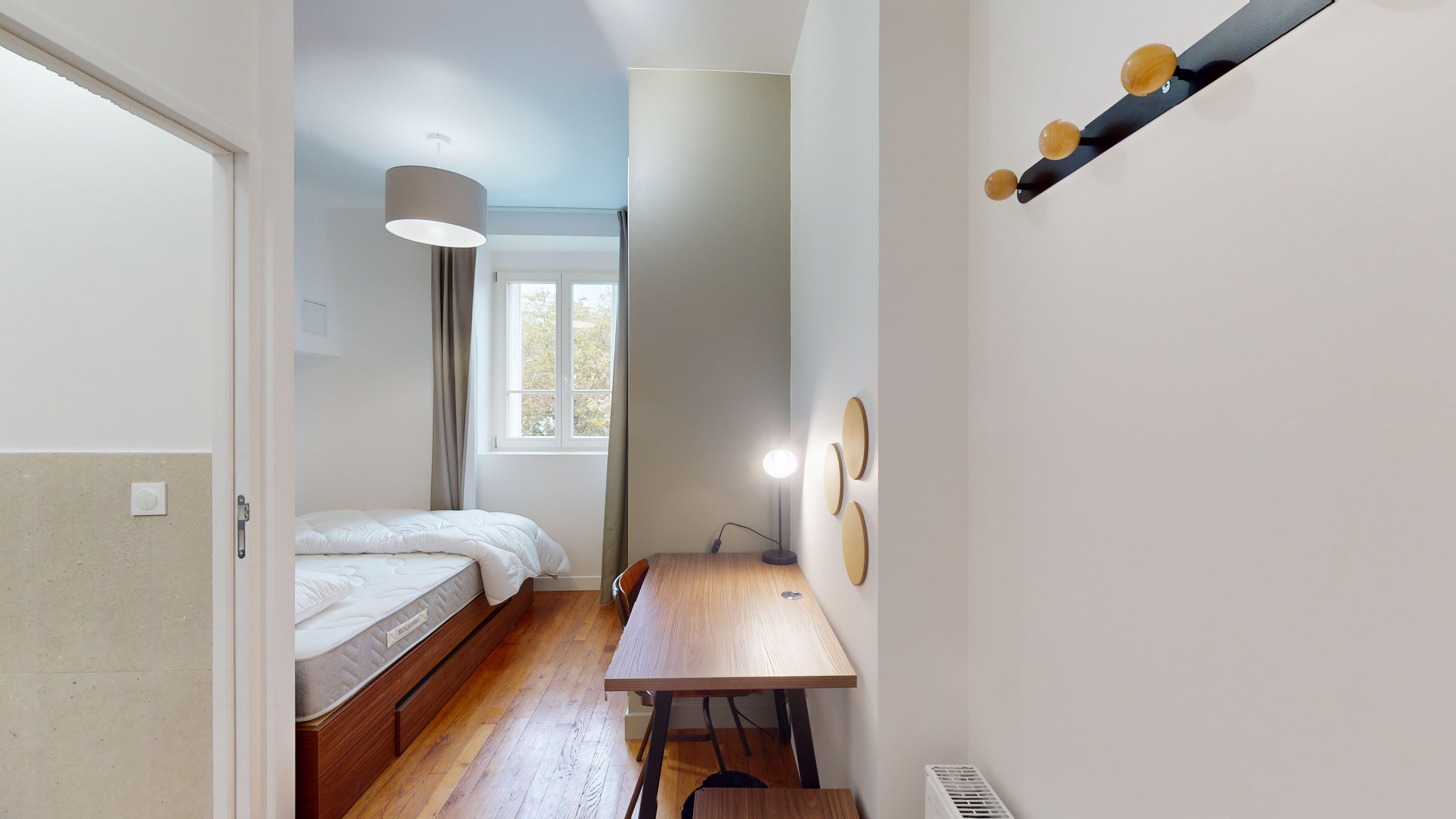 Room For One Person - 6  -  Brabo  - Gallery -  3